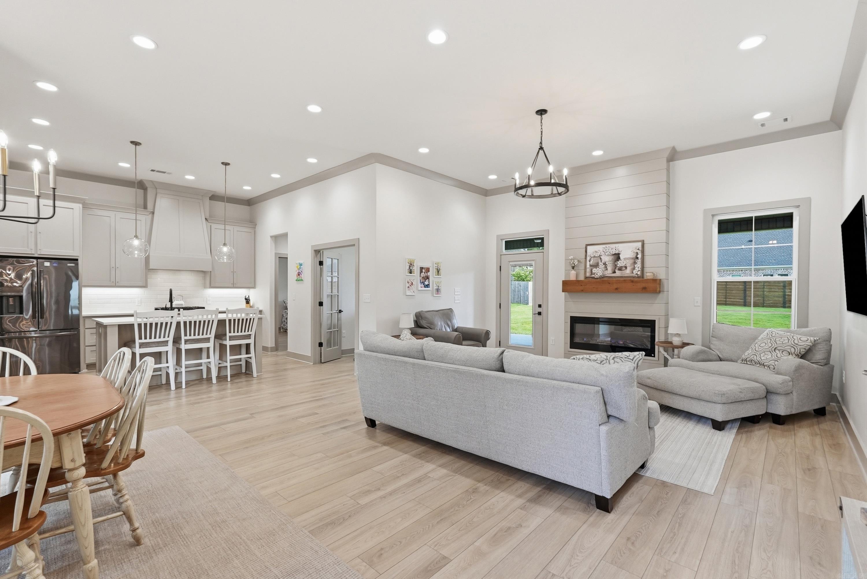 SYLVIA SPRINGS SUBDIVISION - Residential