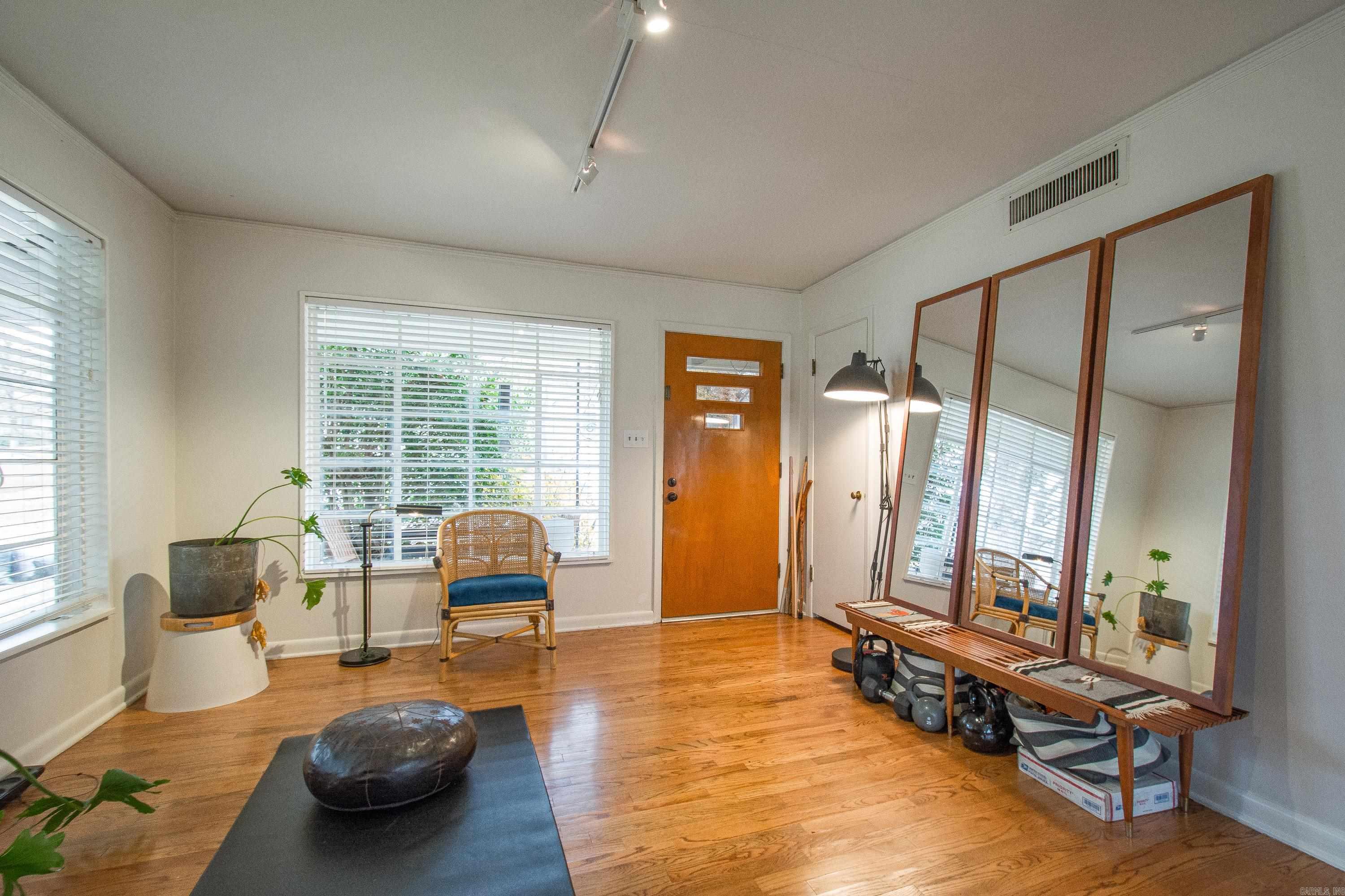 Lincoln Park - Residential