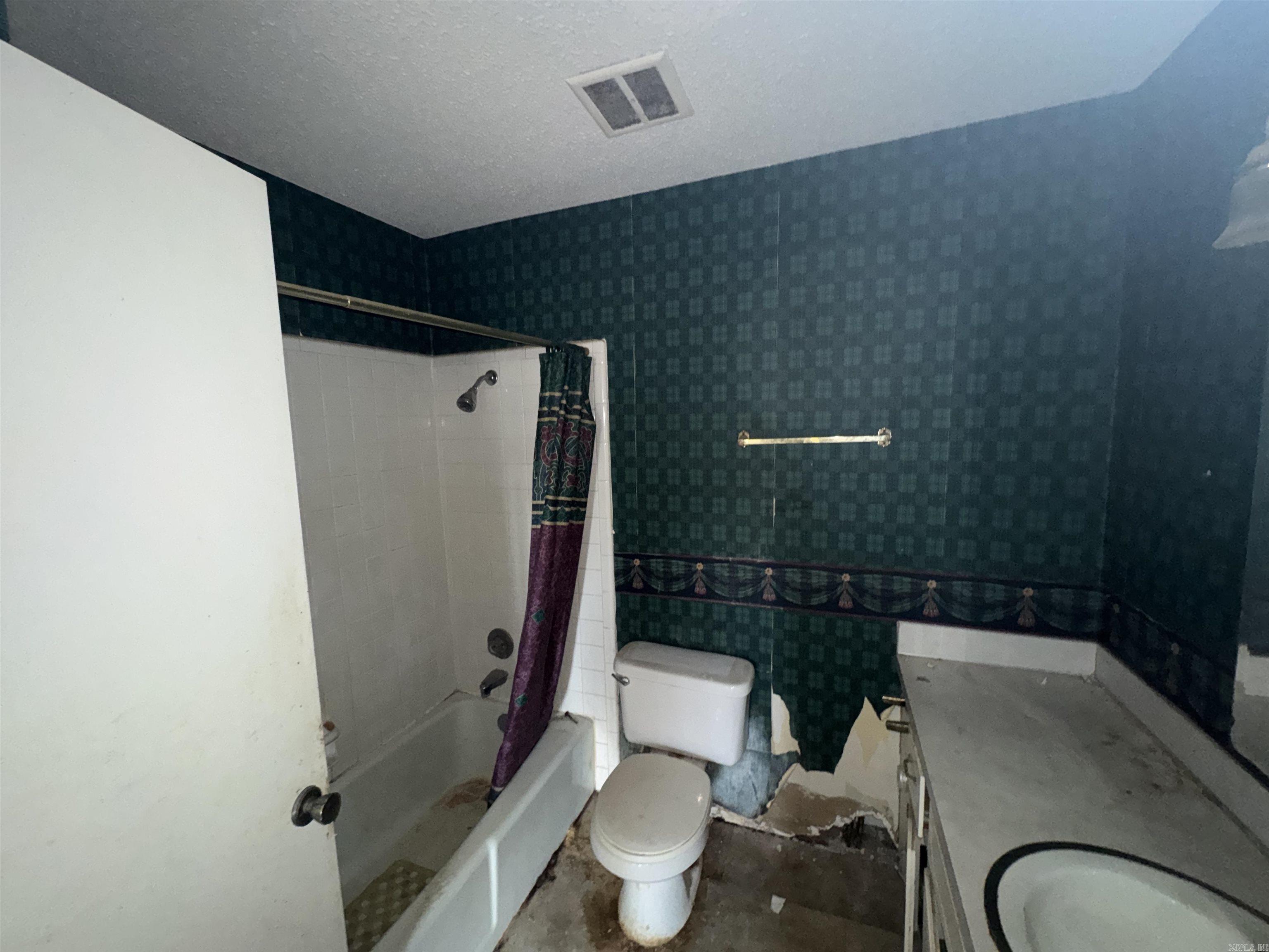 RAMBLE ESTATES - Residential
