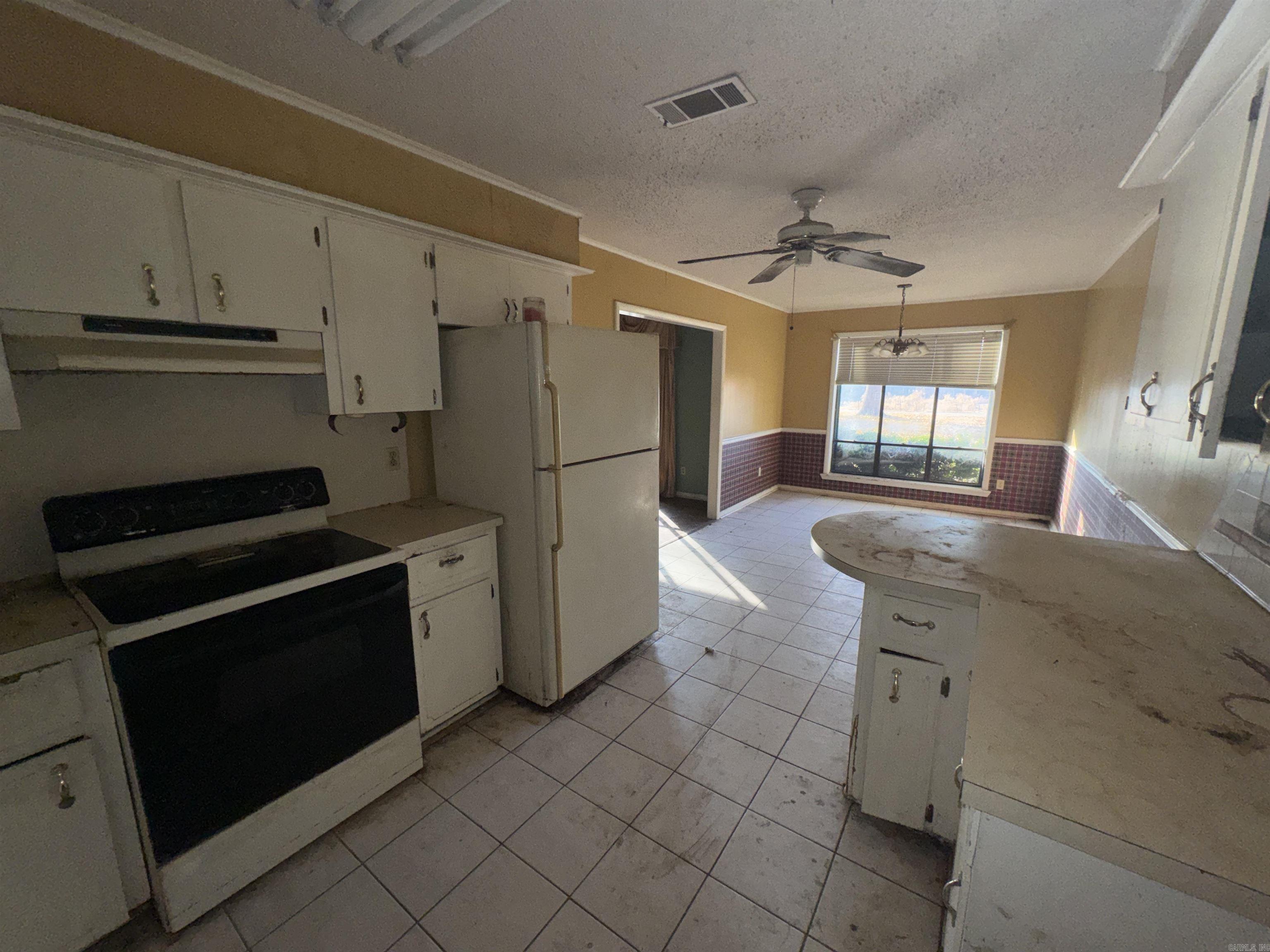 RAMBLE ESTATES - Residential