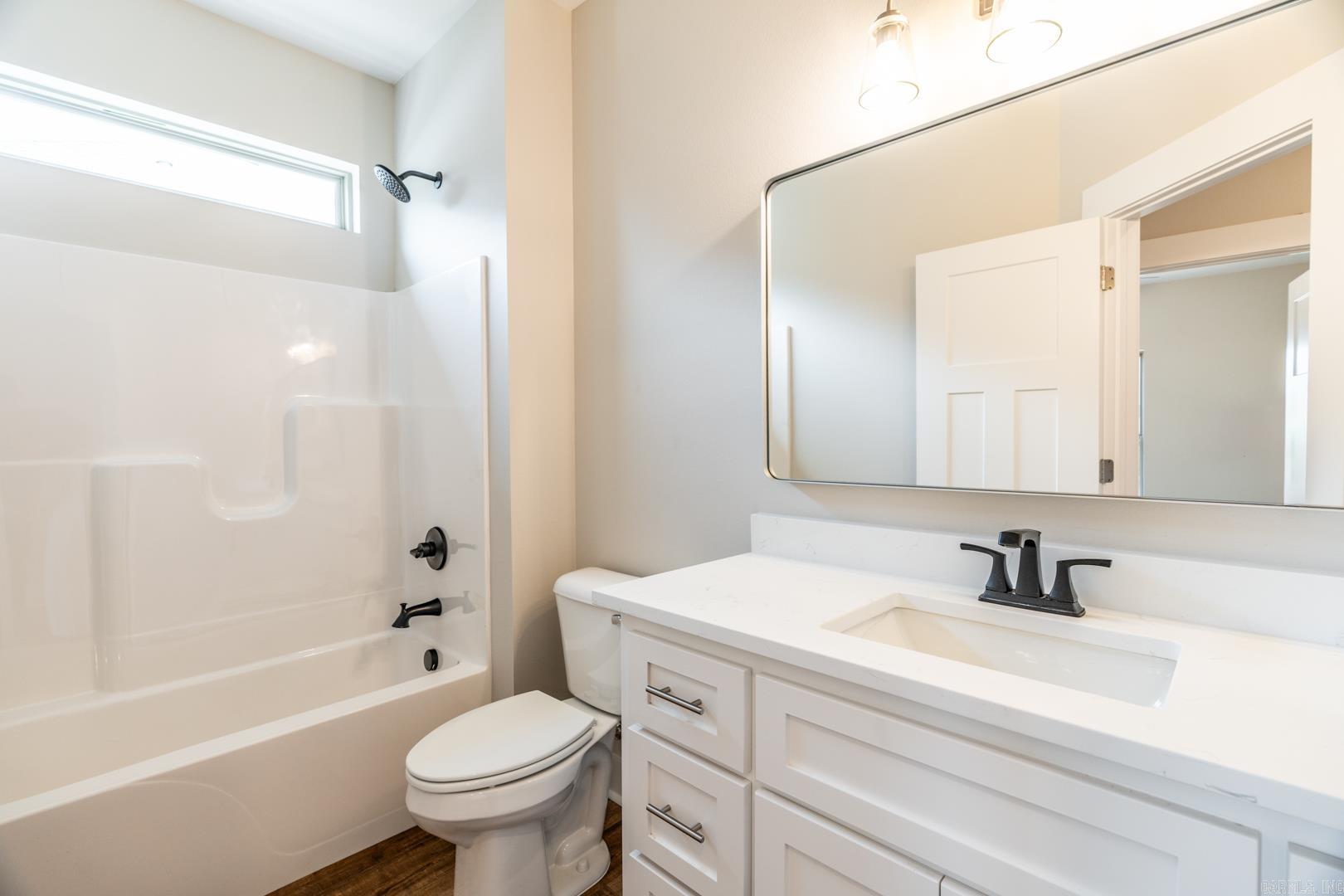 EAST MEADOW - Residential