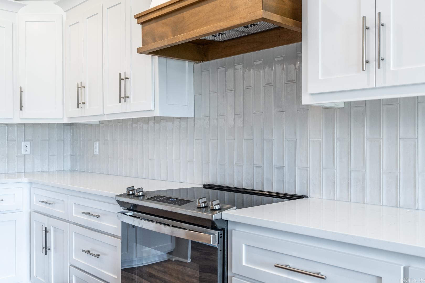 EAST MEADOW - Residential