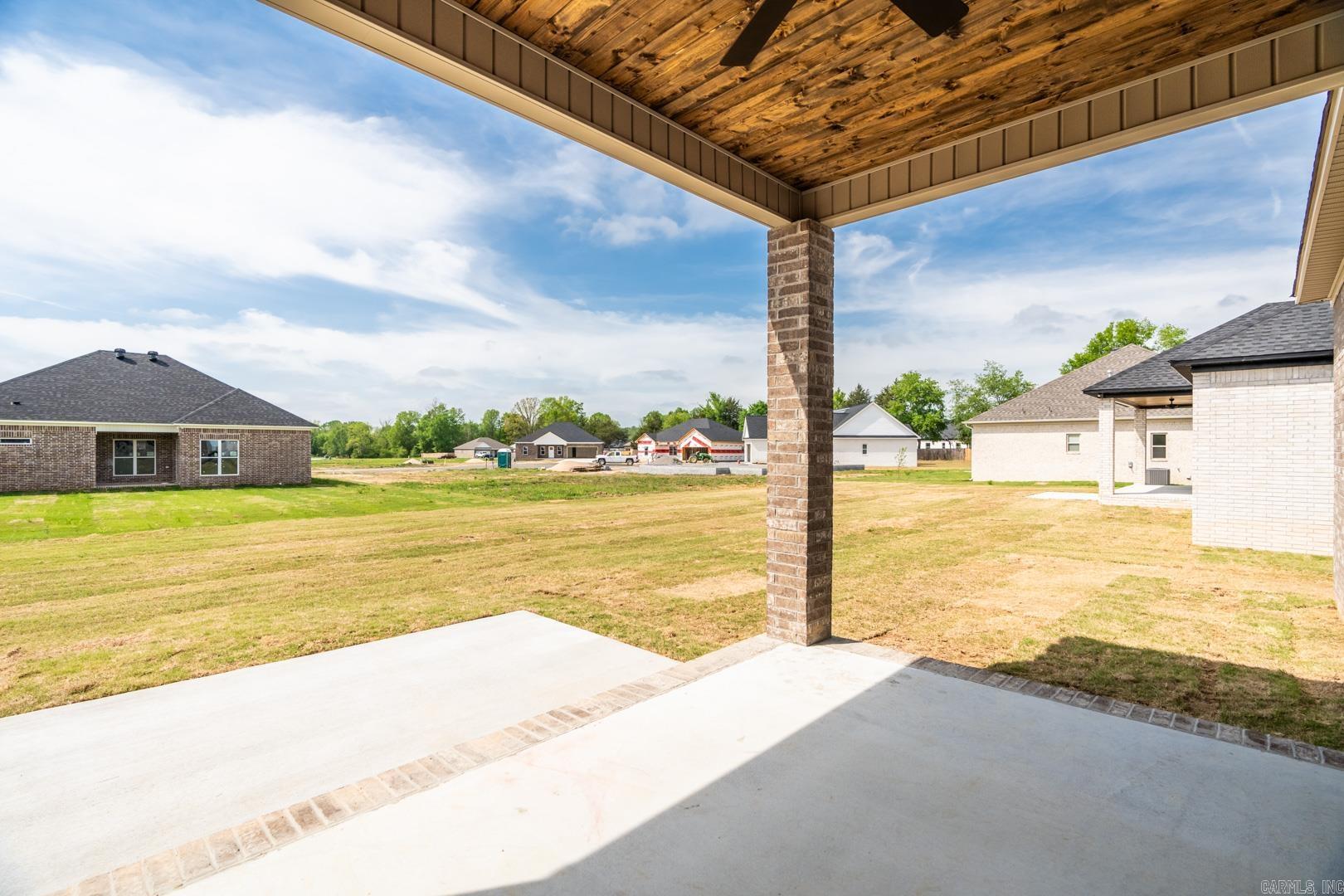EAST MEADOW - Residential