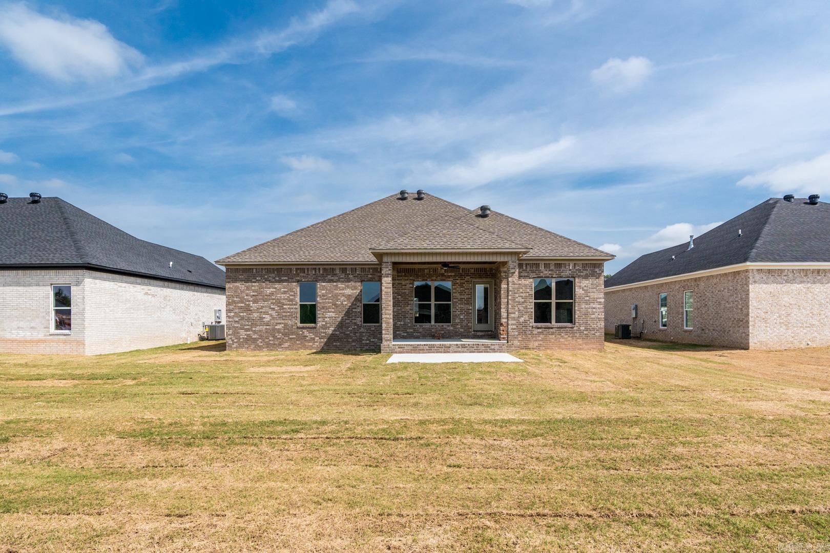 EAST MEADOW - Residential