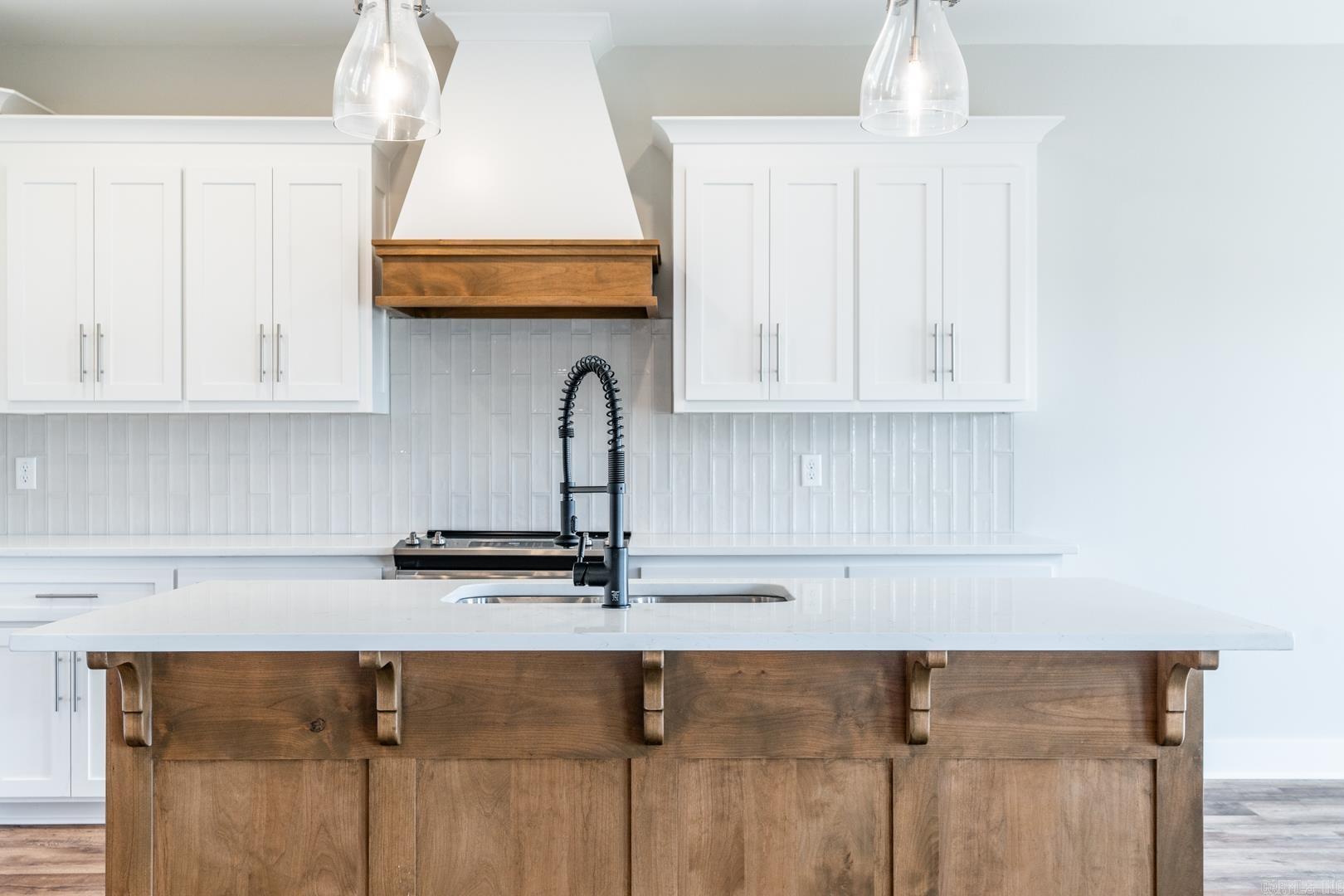 EAST MEADOW - Residential