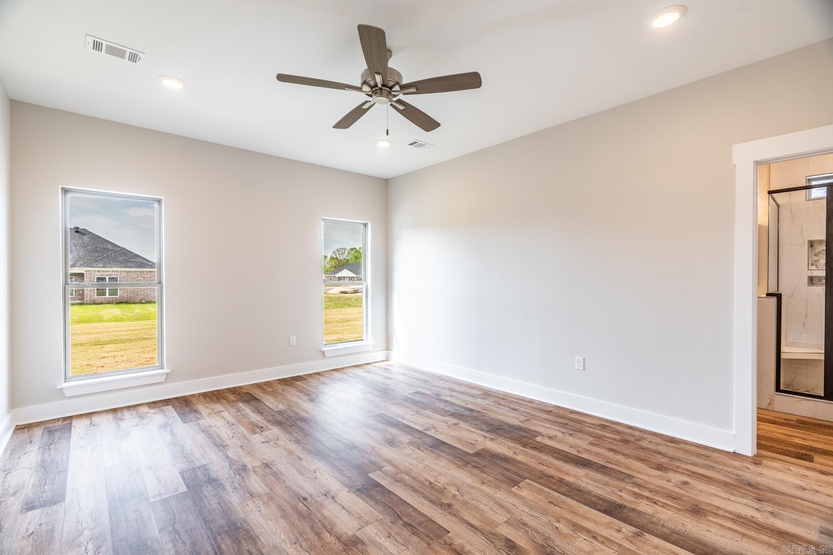 EAST MEADOW - Residential