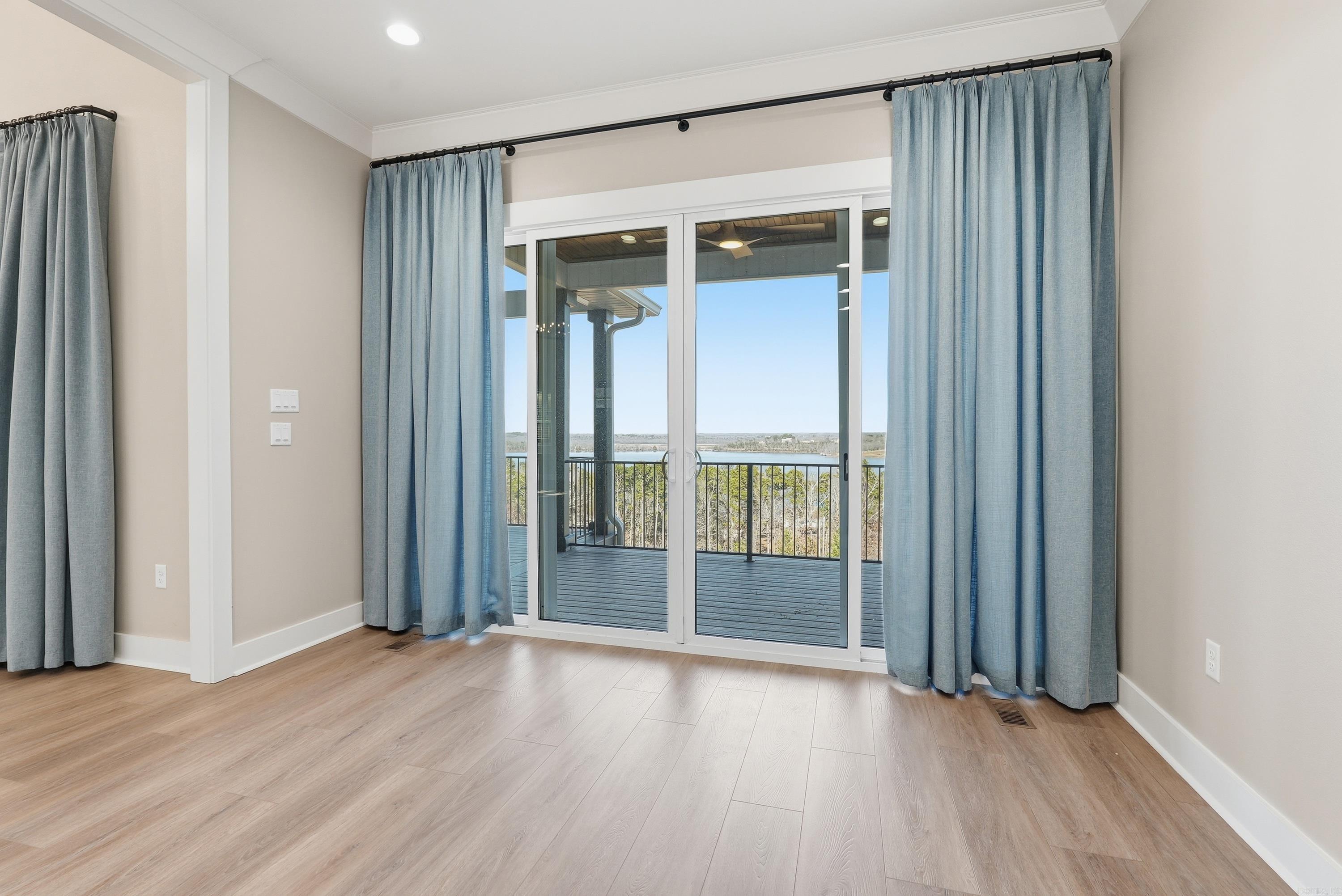 NORTH VIEW ESTATES - Residential