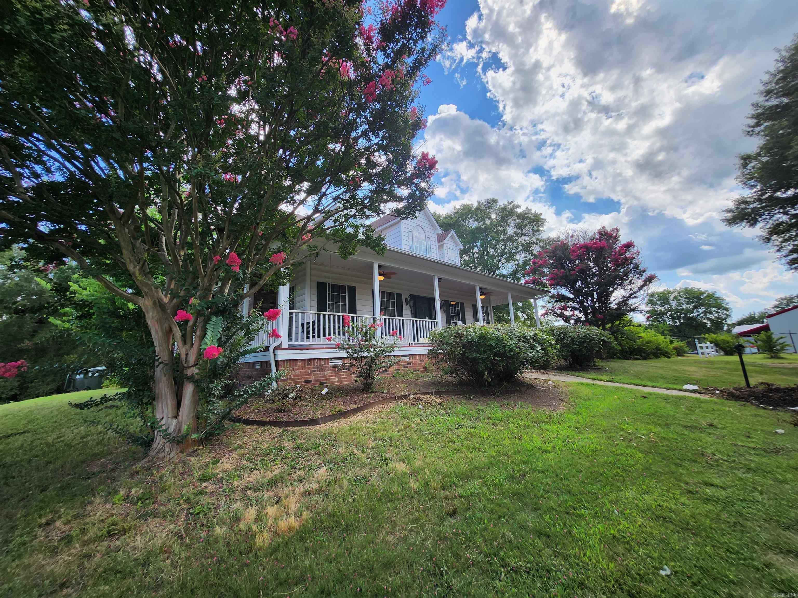PROPERTY DESCRIPTION Rare 4.3+/- acre tract ready to be re-zoned for your commercial use. Potential to re-use the existing 2474+/- sq.ft. home as commercial. Next to U-Haul and surrounded by multi-family high class apartments. PROPERTY HIGHLIGHTS 4.3+/- acres of R-1 and C-3 Zoning 2474+/- sq.ft. home with 3 BR and 2.5 Baths--potential re-use as commercial Conway Corp provides water, electric, and sanitation at the site...Sewer is available 200' from site. C-3 Zoning will provide for a very wide variety of Commercial uses--See information under "documents" House can provide some revenue pending the ultimate development of the site