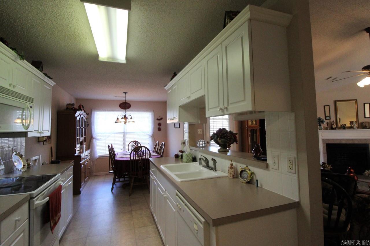 EMERALD VALLEY - Residential