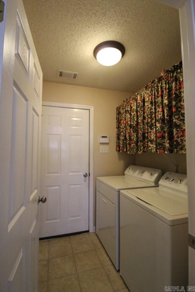 EMERALD VALLEY - Residential