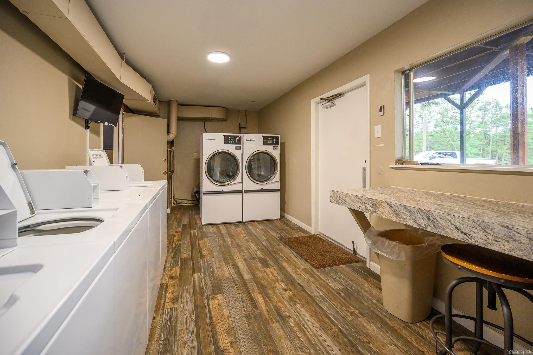 Metes & Bounds - Commercial Sale