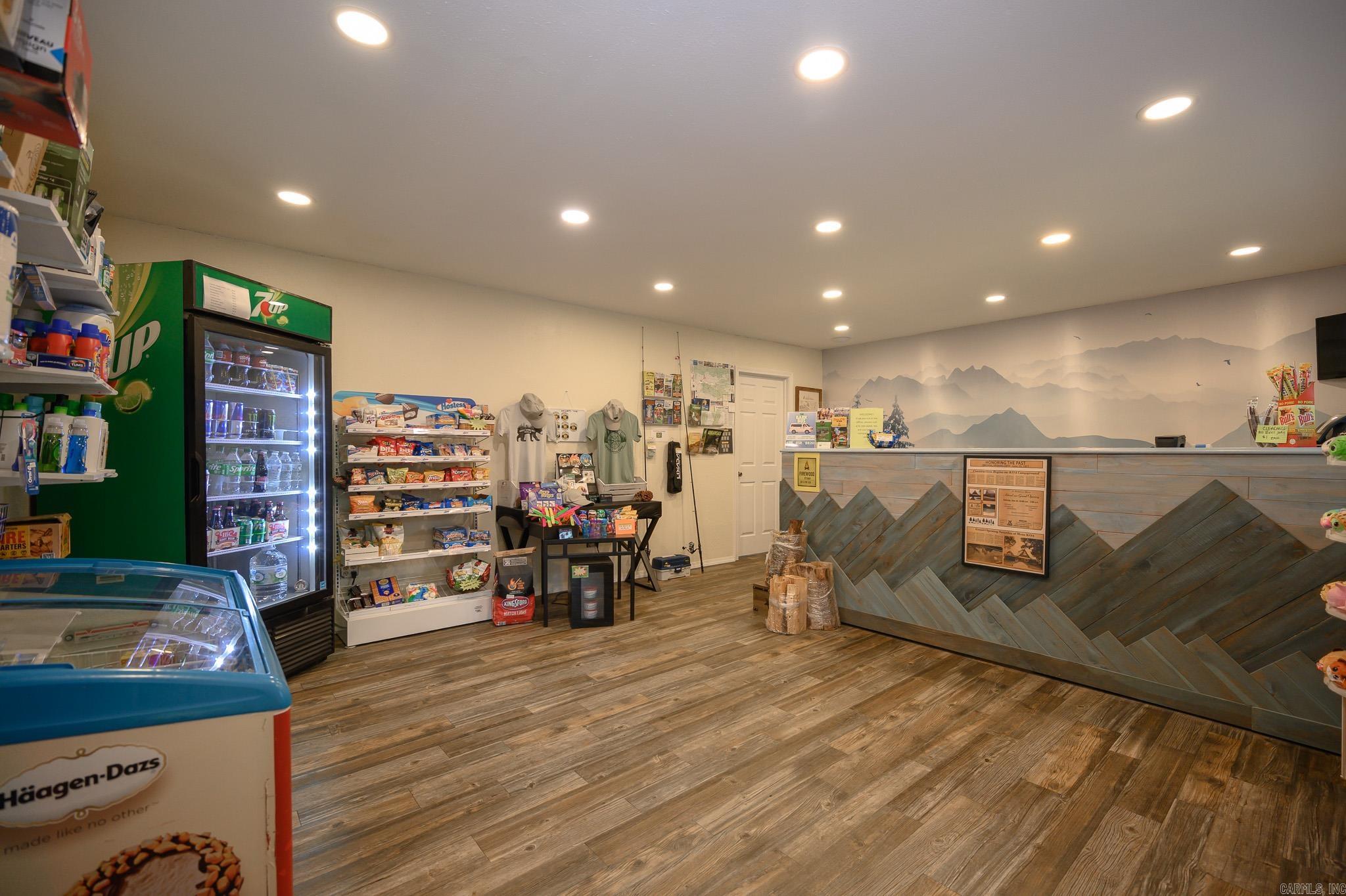 Metes & Bounds - Commercial Sale