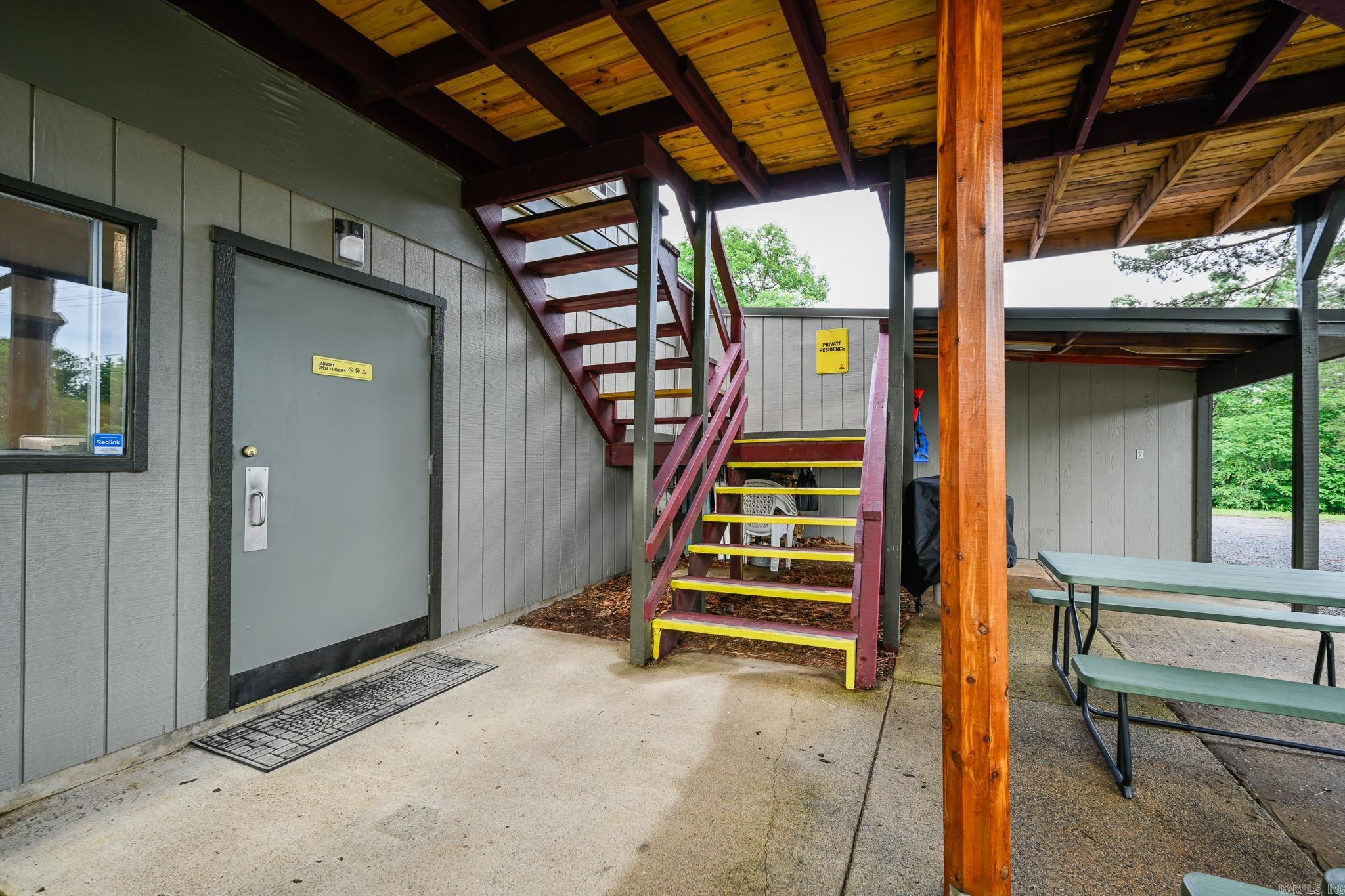 Metes & Bounds - Commercial Sale