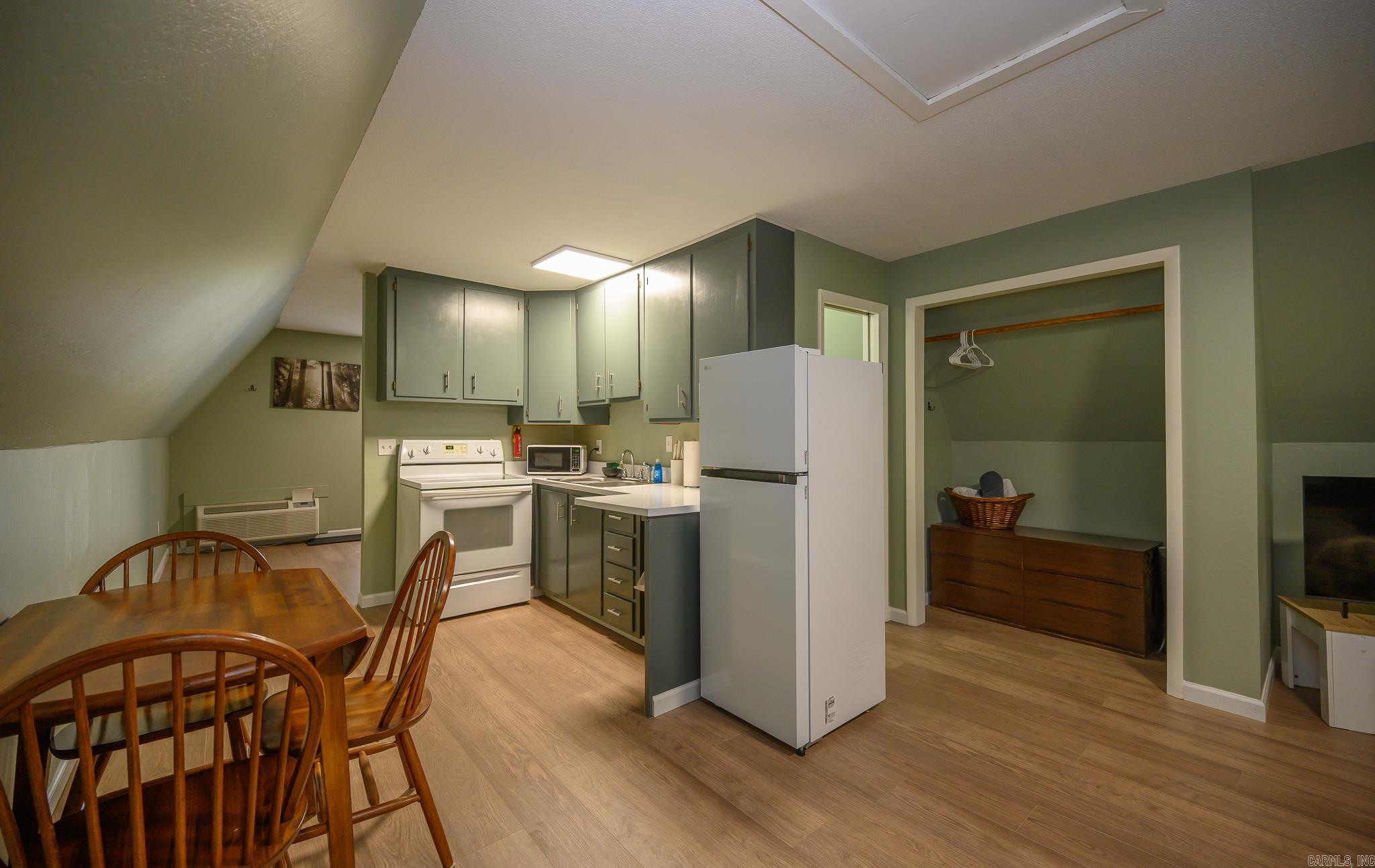 Metes & Bounds - Commercial Sale