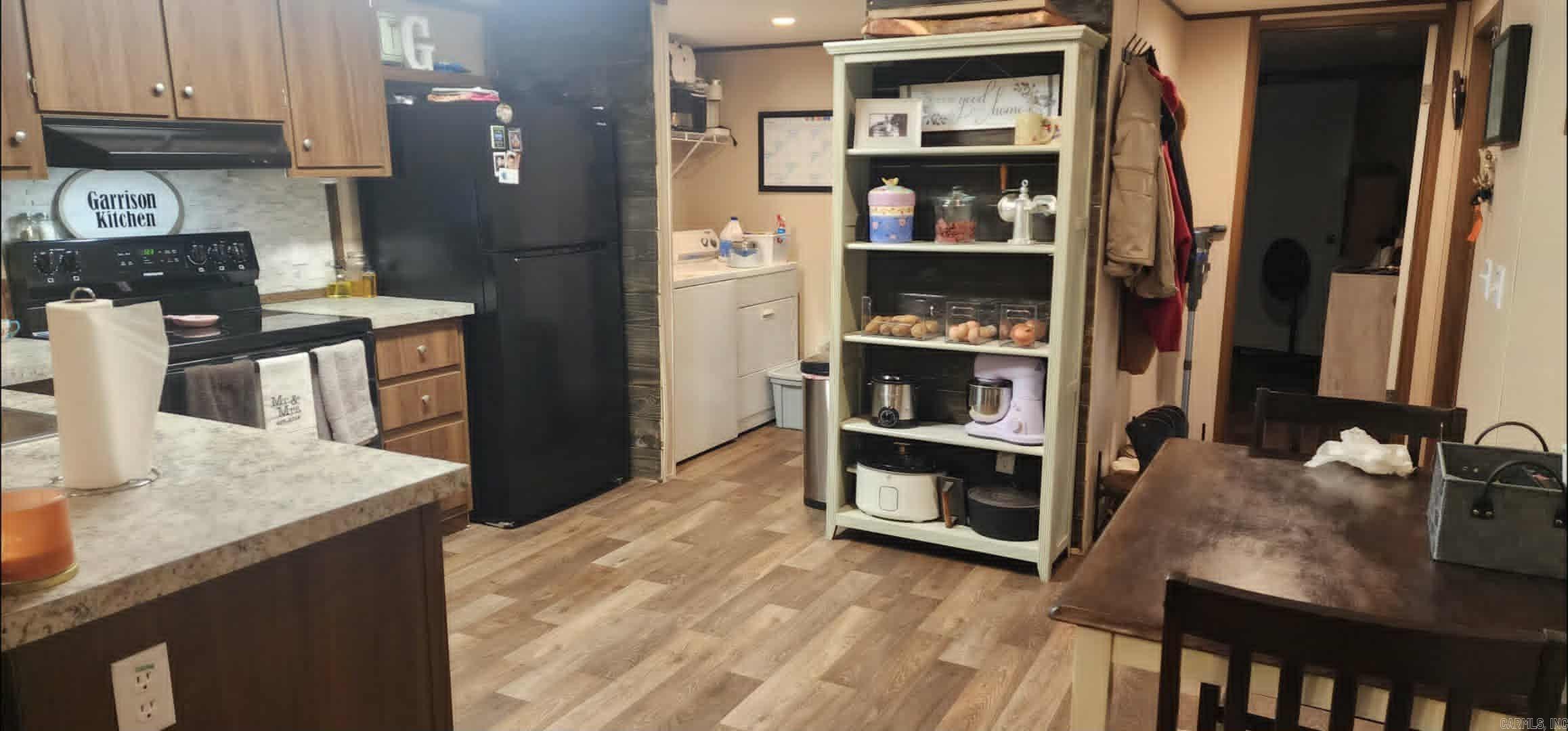 OAK MEADOWS ACRES - Residential