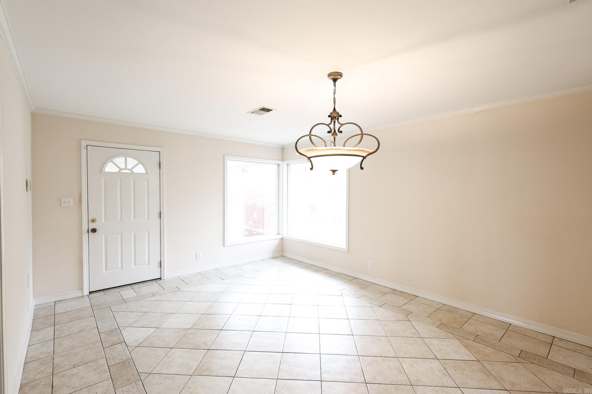 THOMPSON HEIGHTS - Residential