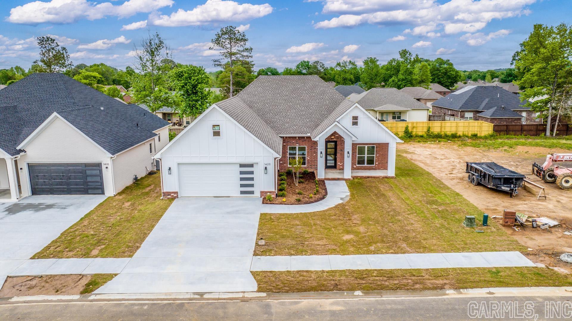 IVY PLACE - Residential