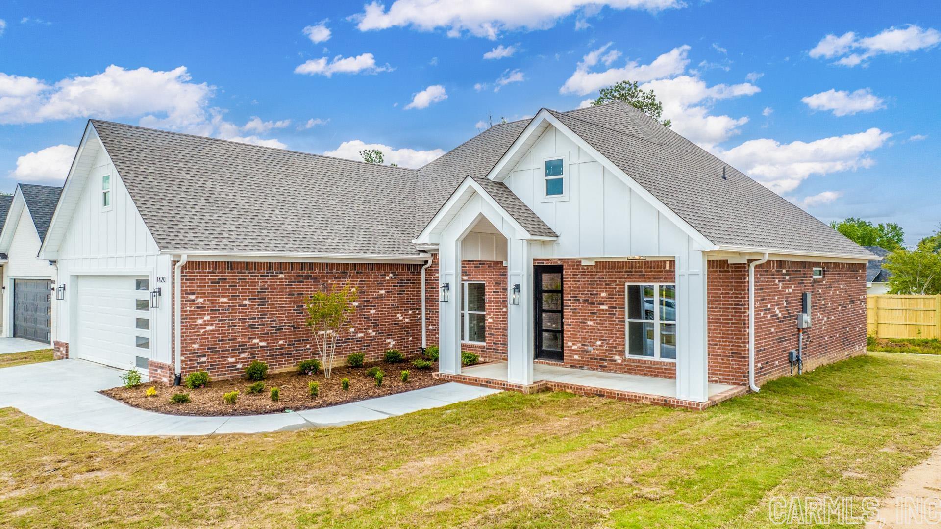 IVY PLACE - Residential