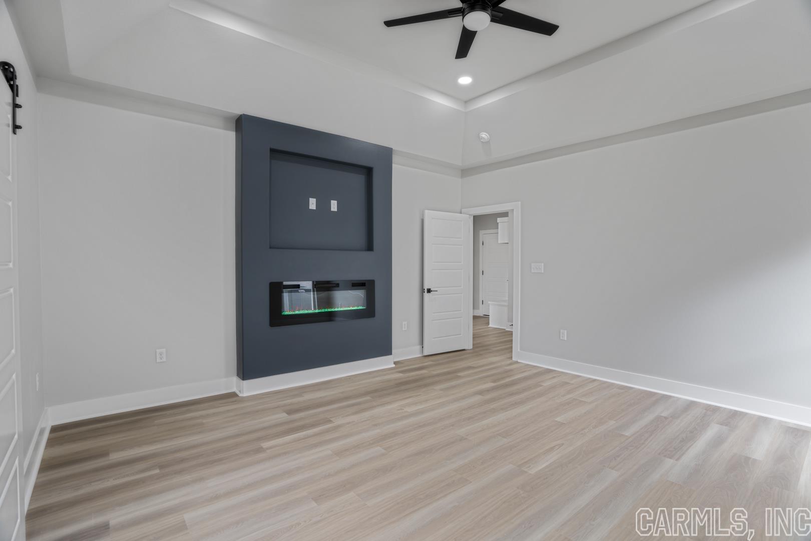 IVY PLACE - Residential