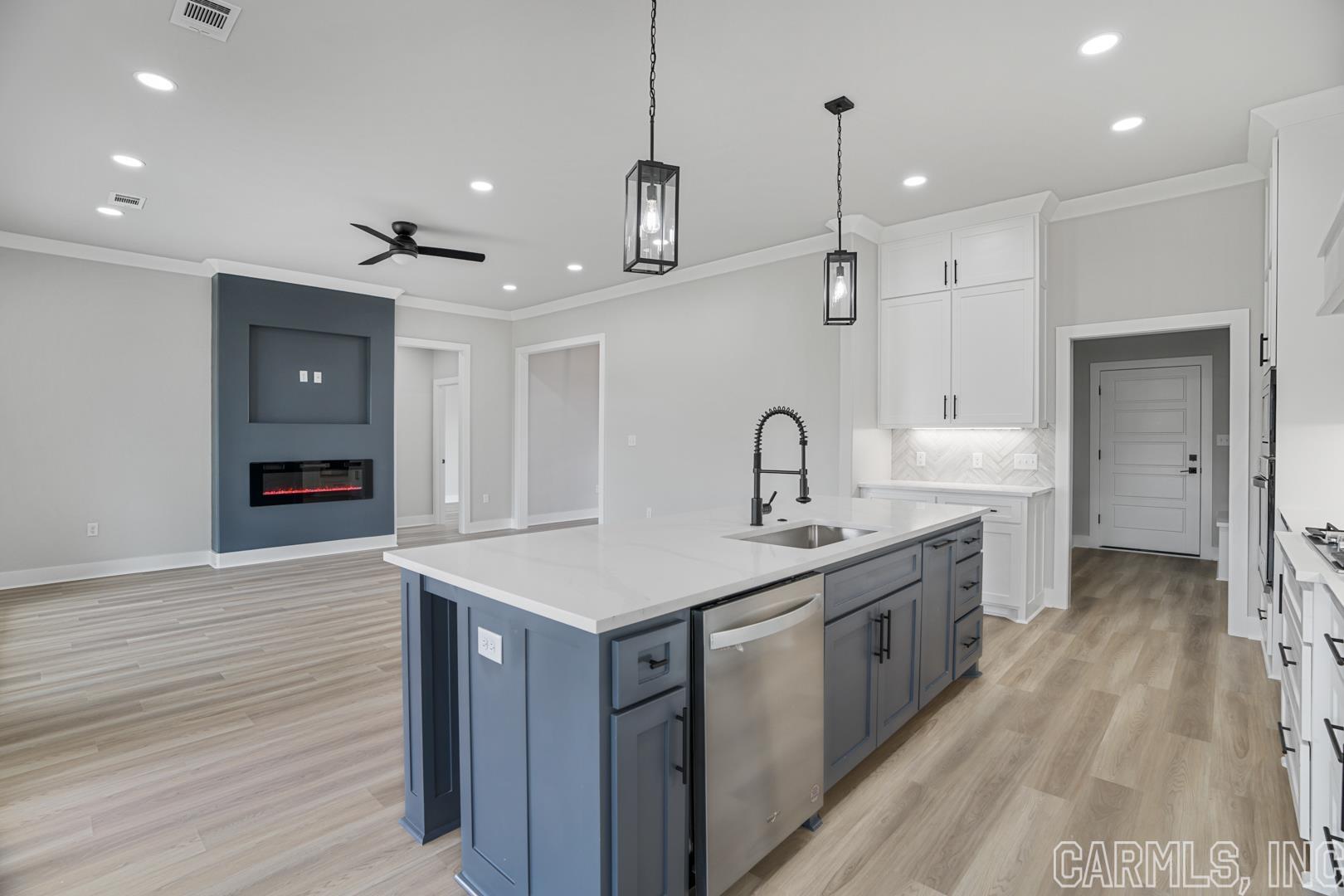 IVY PLACE - Residential