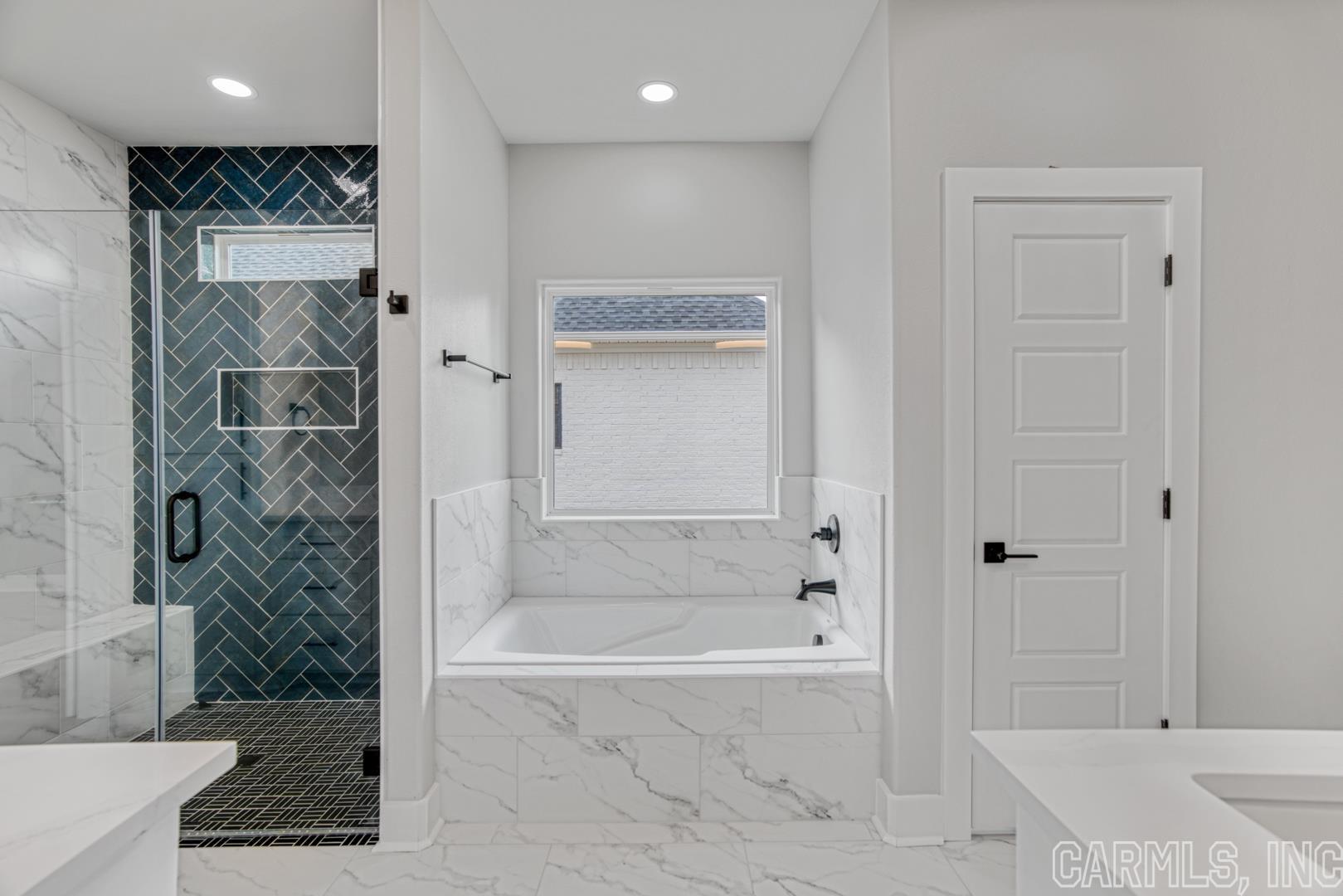 IVY PLACE - Residential