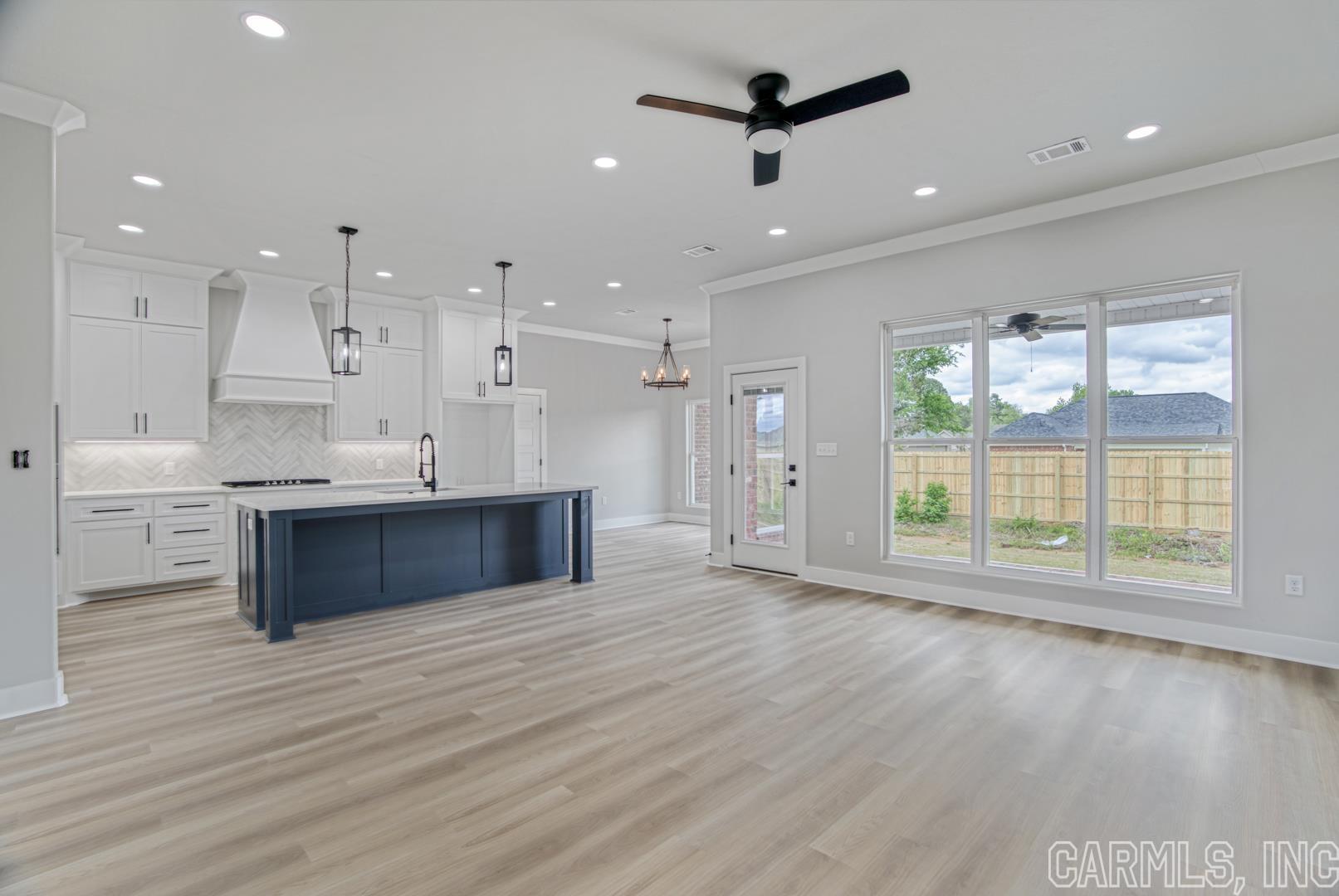 IVY PLACE - Residential