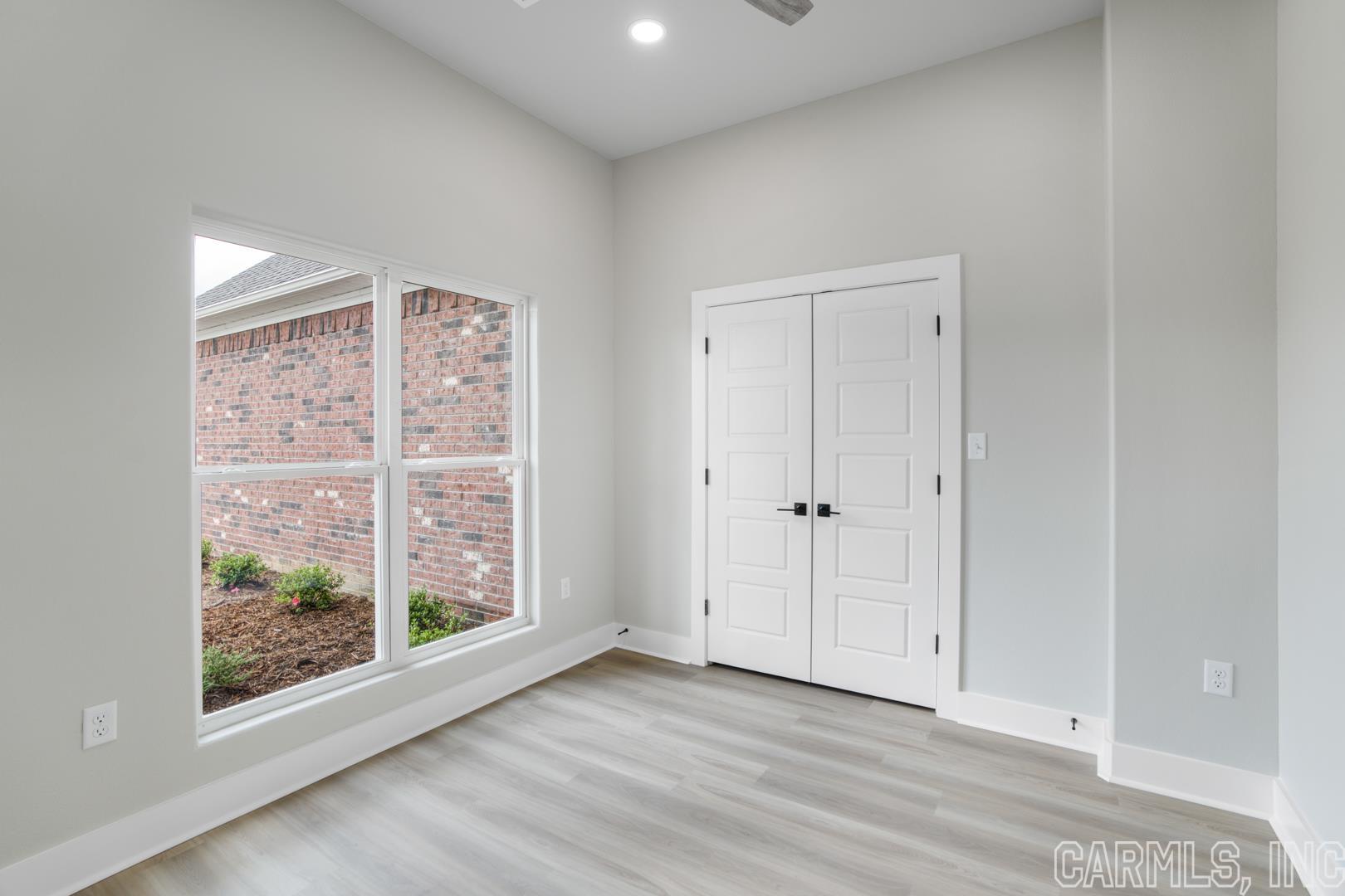 IVY PLACE - Residential