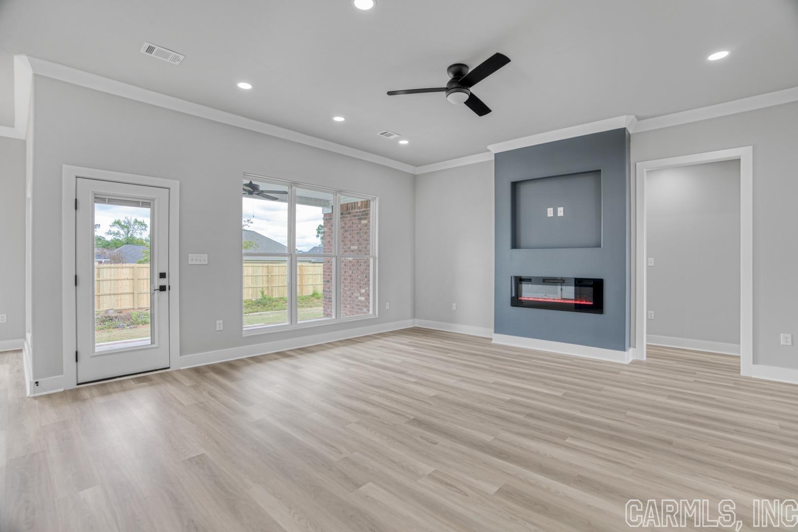 IVY PLACE - Residential