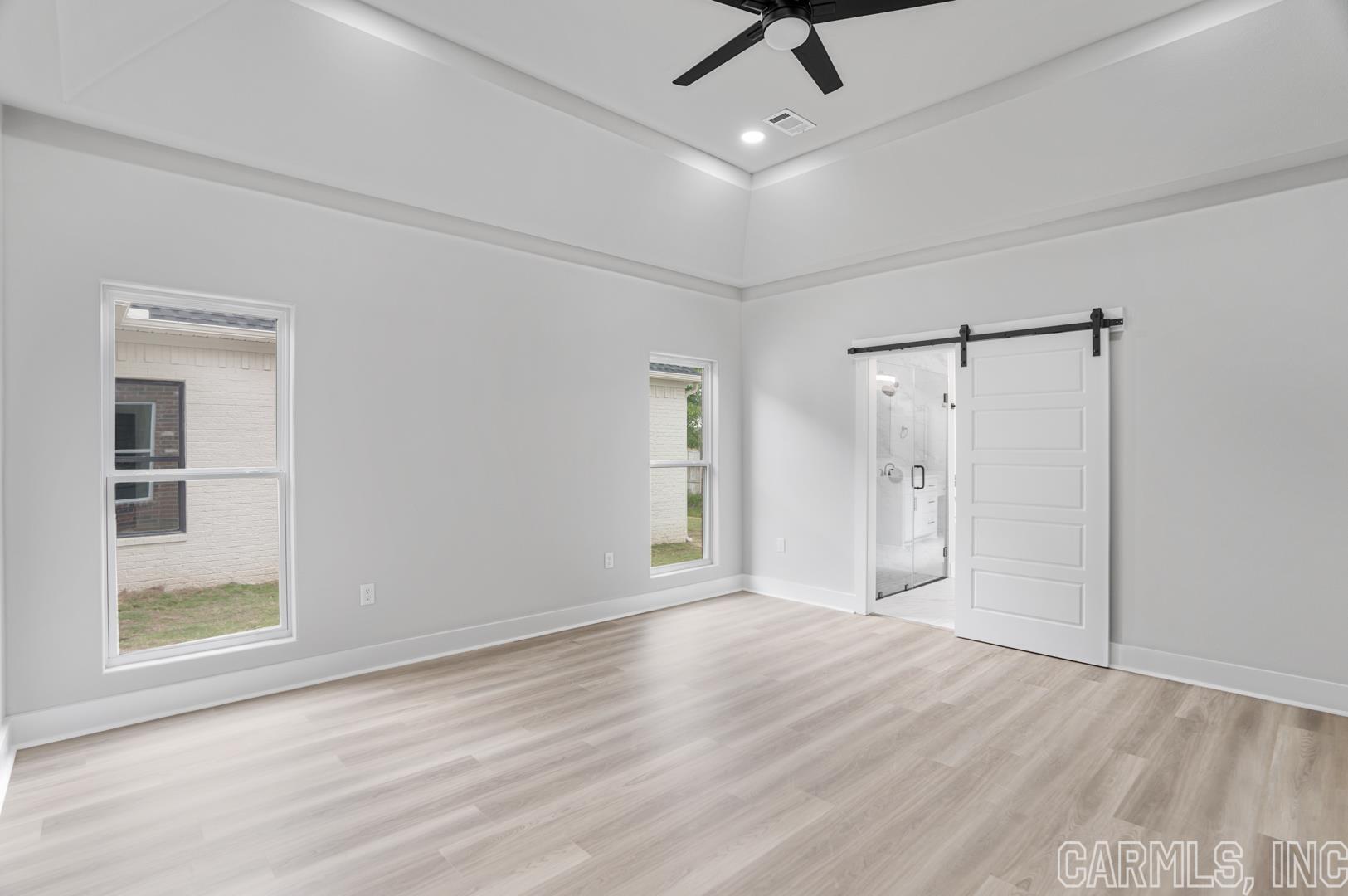 IVY PLACE - Residential
