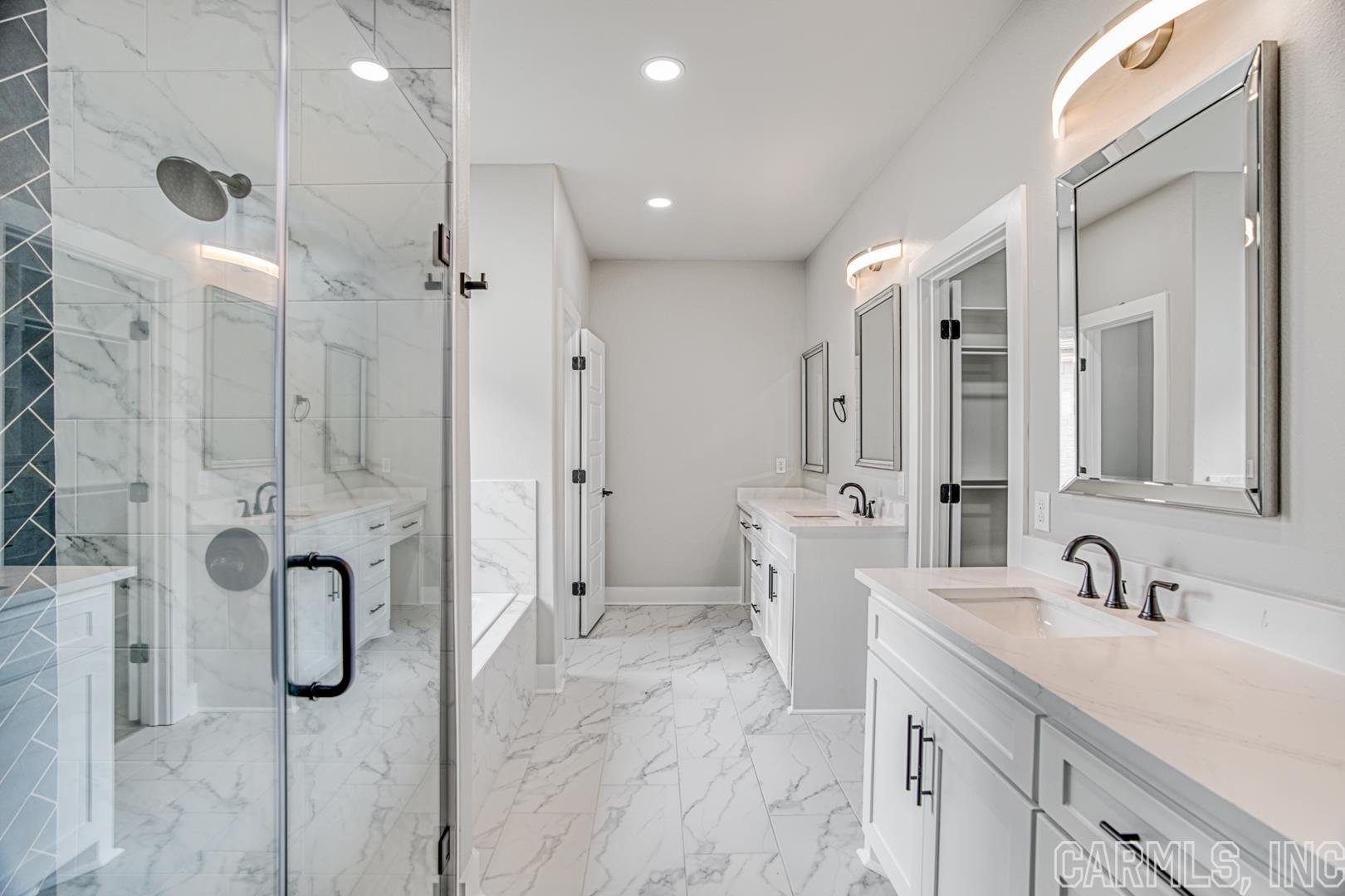 IVY PLACE - Residential