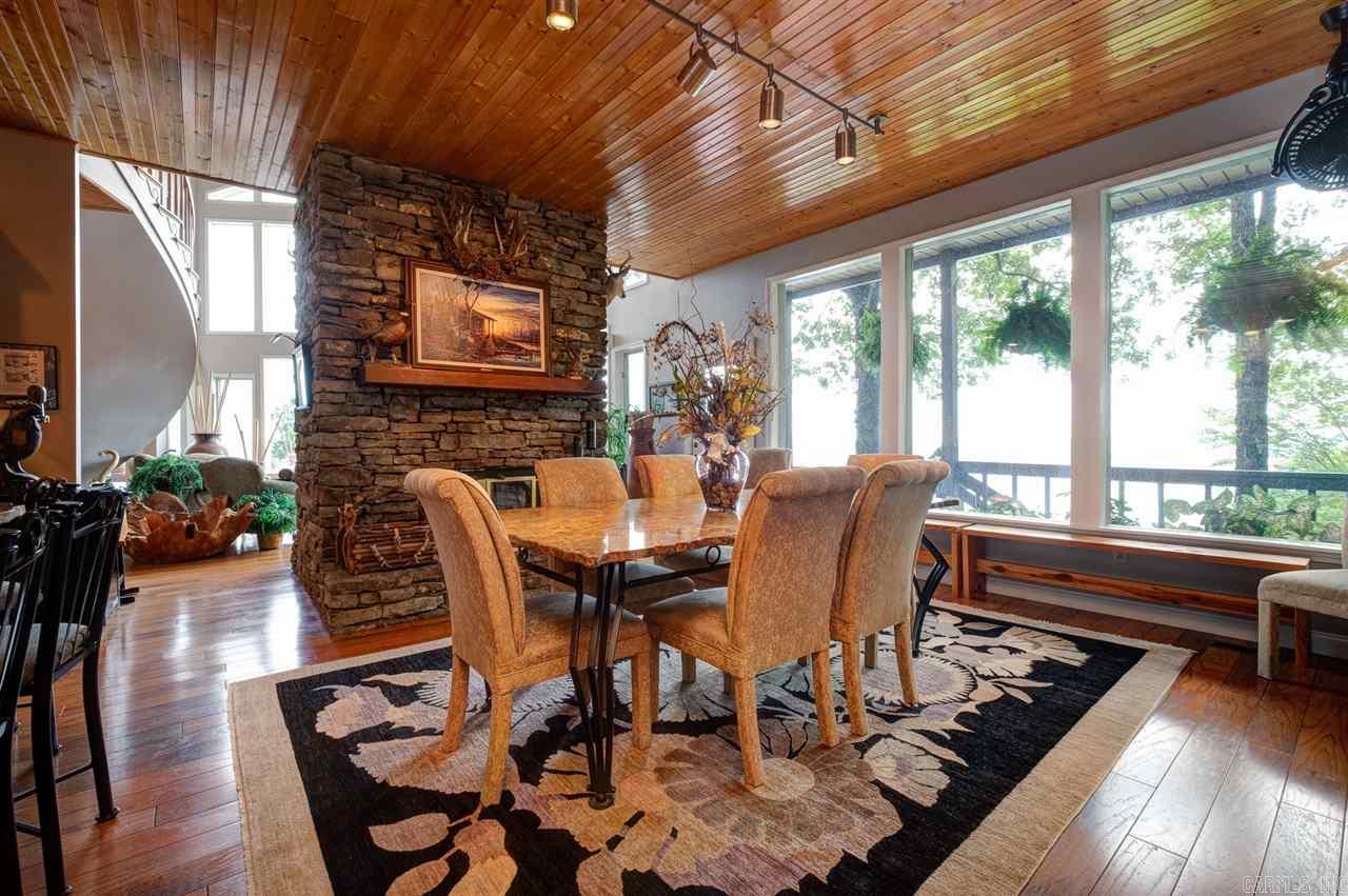 DIAMOND BLUFF ESTATES - Residential