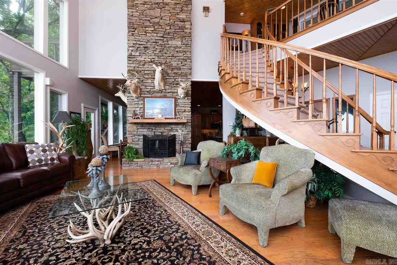 DIAMOND BLUFF ESTATES - Residential