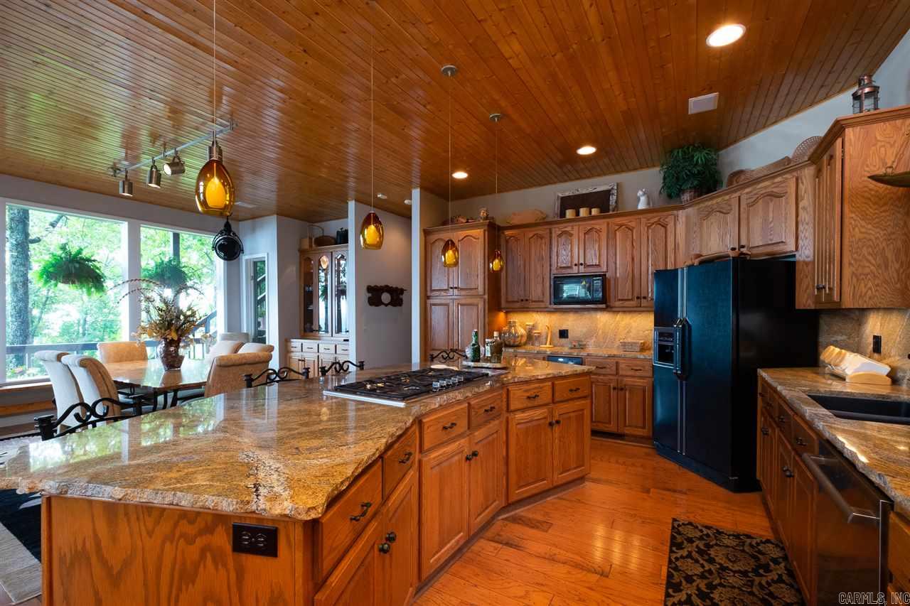 DIAMOND BLUFF ESTATES - Residential
