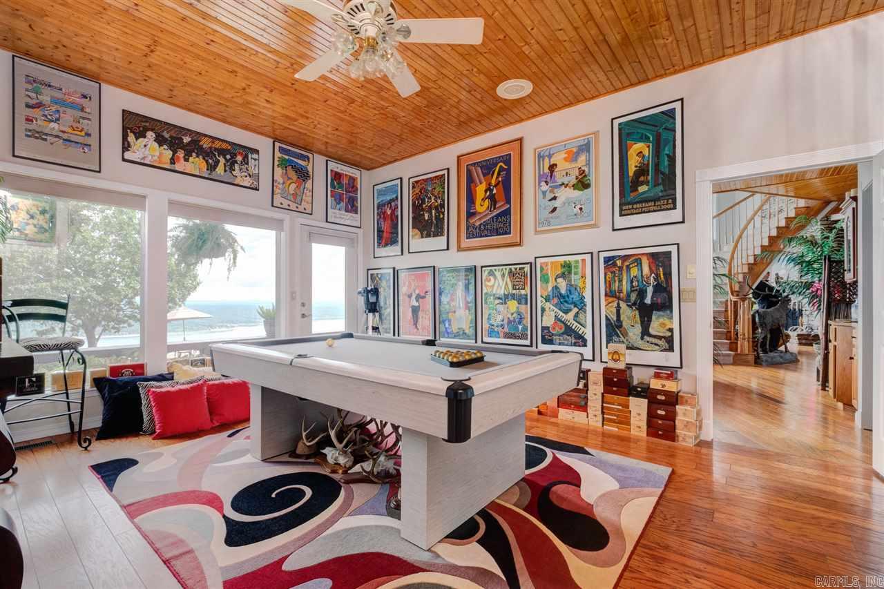 DIAMOND BLUFF ESTATES - Residential