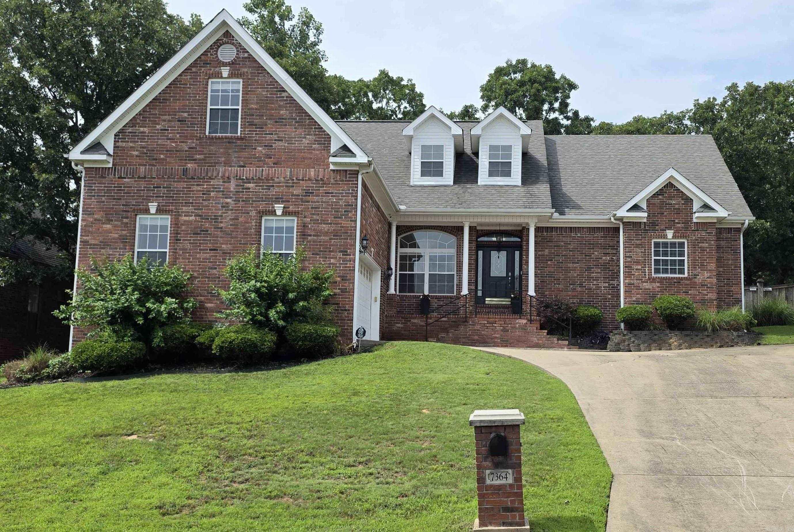 Don't Miss your chance to live in the very sought after Gap Creek Subdivision. This Very Well Maintained home has everything from beautiful Landscape to a spa Like master bath. This home is ready for a New family to call it HOME.  Kitchen updated with painted cabinets, marble countertops, gorgeous backsplash and new Sink.  Large Living area- 12 ft ceilings with unique gas log fireplace you can see from all sides, beautiful stained wood flooring and opens to a nice size formal Dinning and Entry area with 1/2 bath for quest. Master has  vaulted ceilings, lots of natural light and fresh paint. The Master Bath has been recently remodeled and consist of fresh paint, refinished Counter top, New Stand alone Deep Soaker Tub to provide you with a spa like retreat area. Master bath complete with separate toilet room w/storage and a walk in shower, huge master closet.  Two other nice size bedrooms, guest bath, Laundry/Mud Room are located on the other side of home. Beautiful Stairway leads you up to the 4th Bedroom/Bonus Room. Back yard is peaceful with a concrete patio, landscaping and fully fenced.