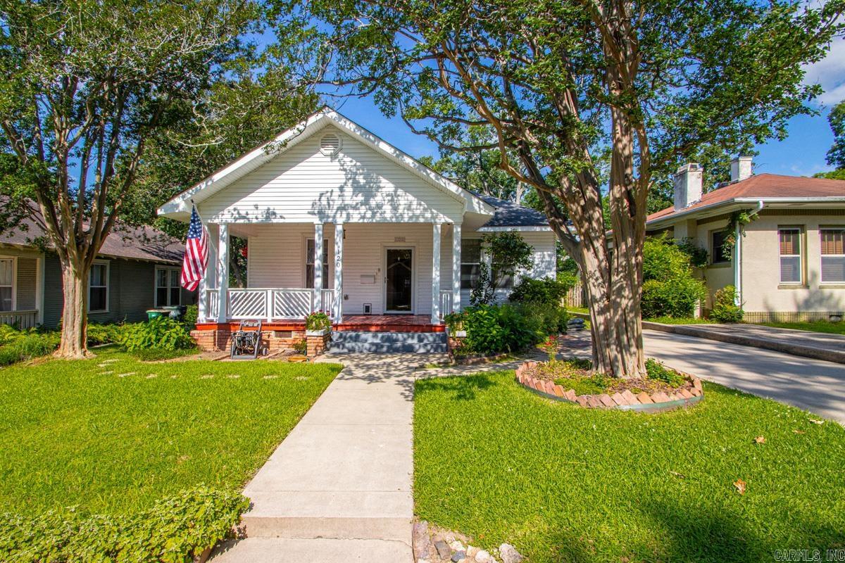 ELMHURST - Residential