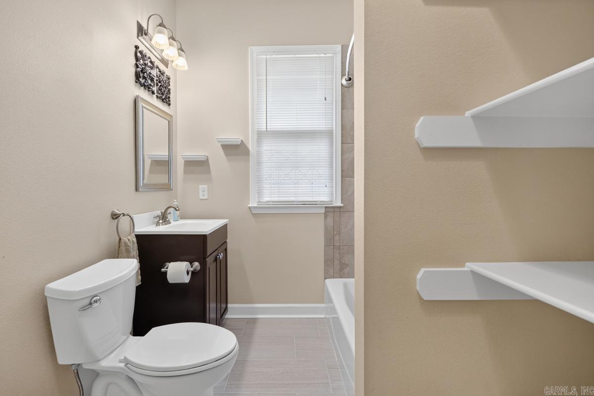 ELMHURST - Residential