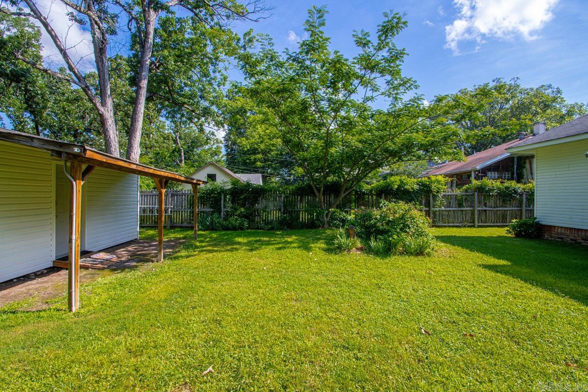 ELMHURST - Residential