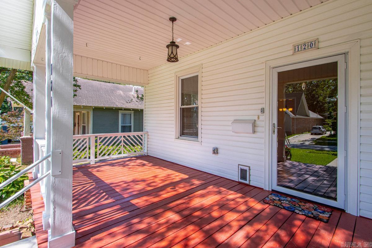 ELMHURST - Residential