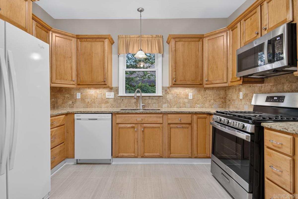 ELMHURST - Residential