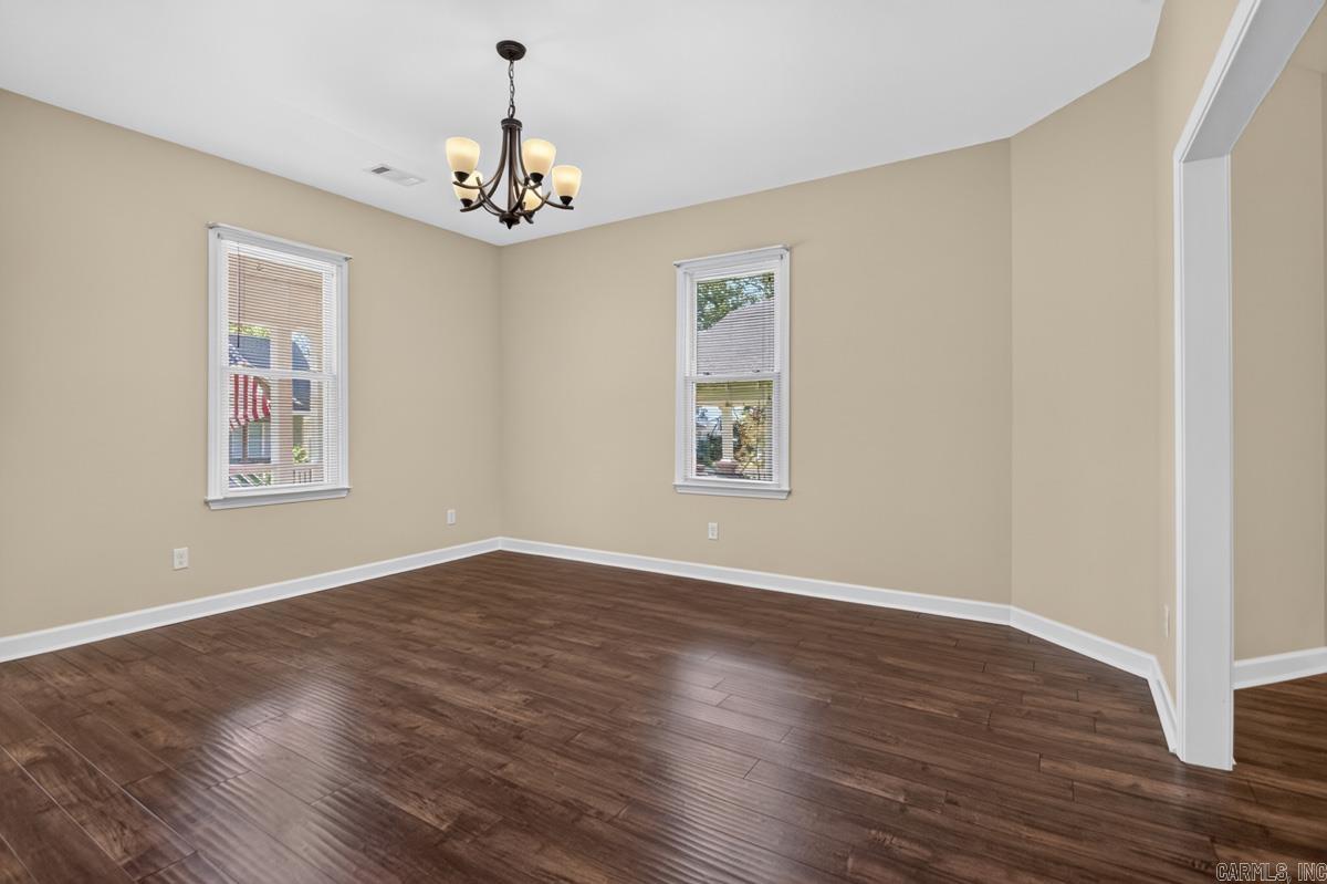 ELMHURST - Residential