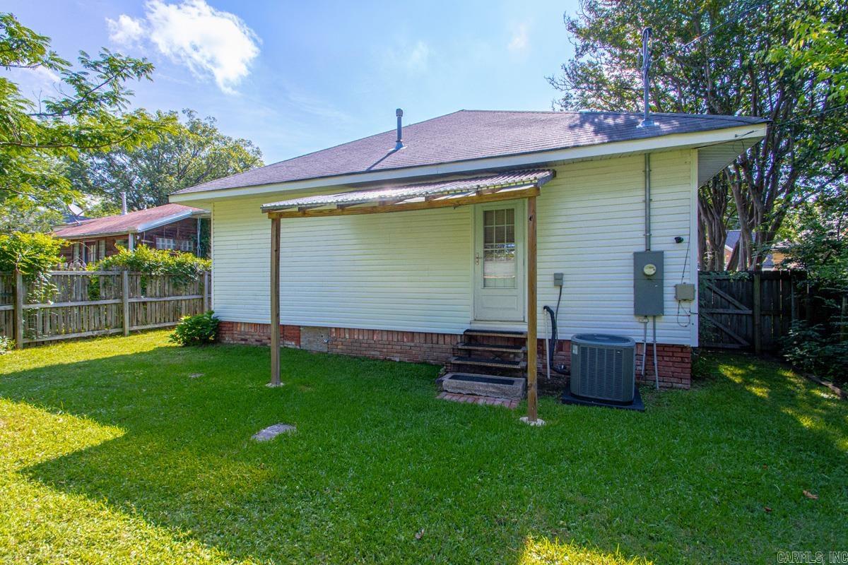 ELMHURST - Residential