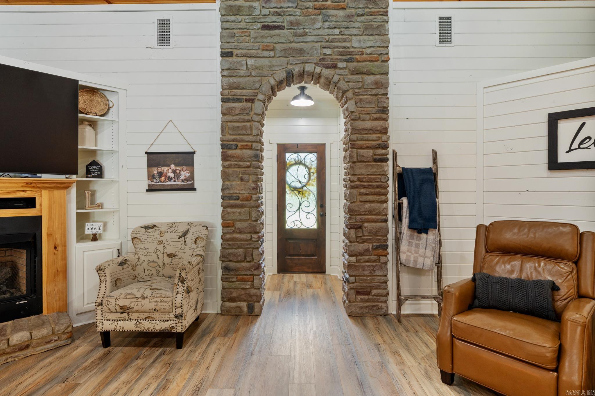 Metes & Bounds - Residential