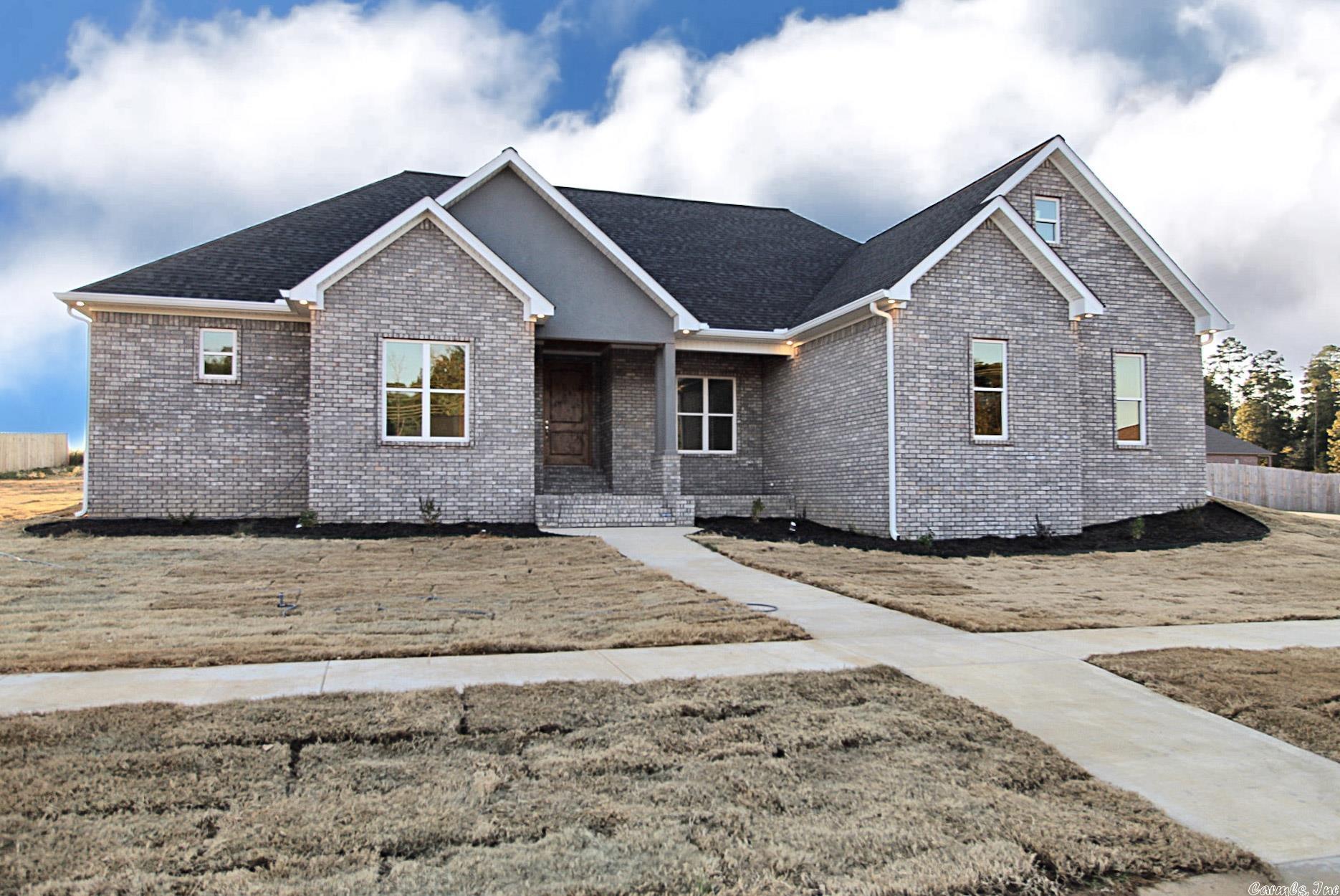 OAK TREE SOUTH - Residential