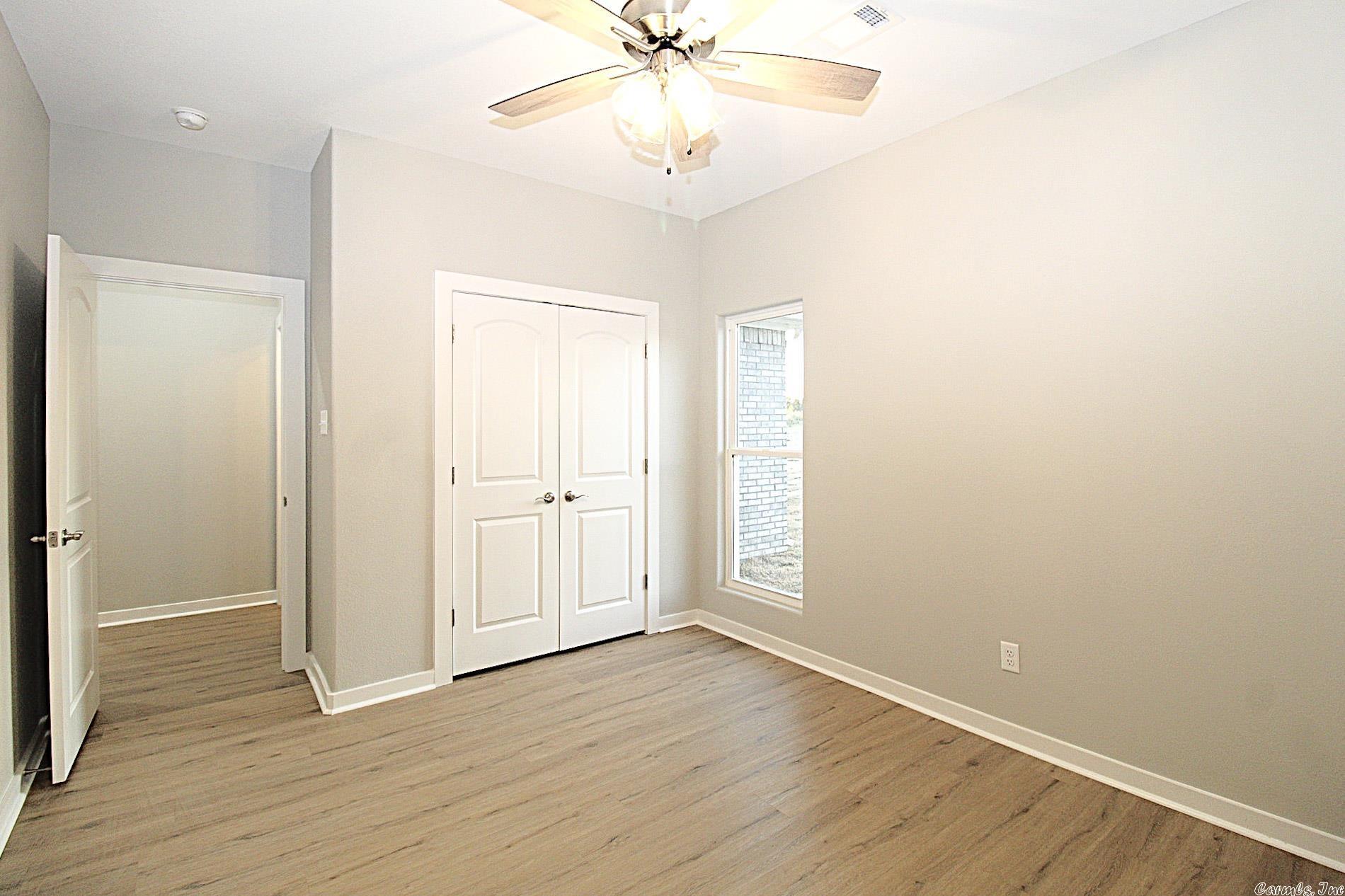 OAK TREE SOUTH - Residential
