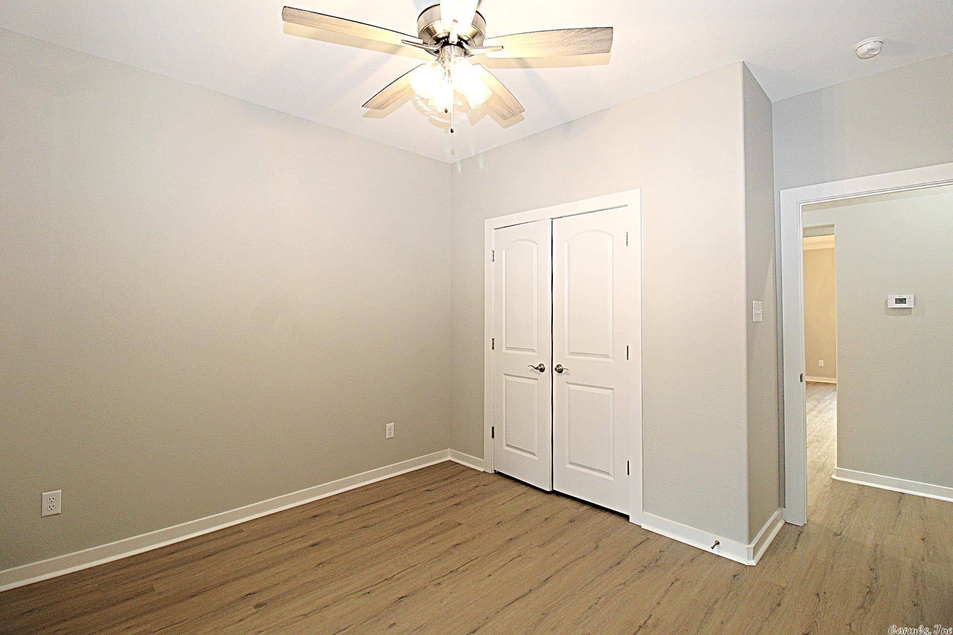 OAK TREE SOUTH - Residential