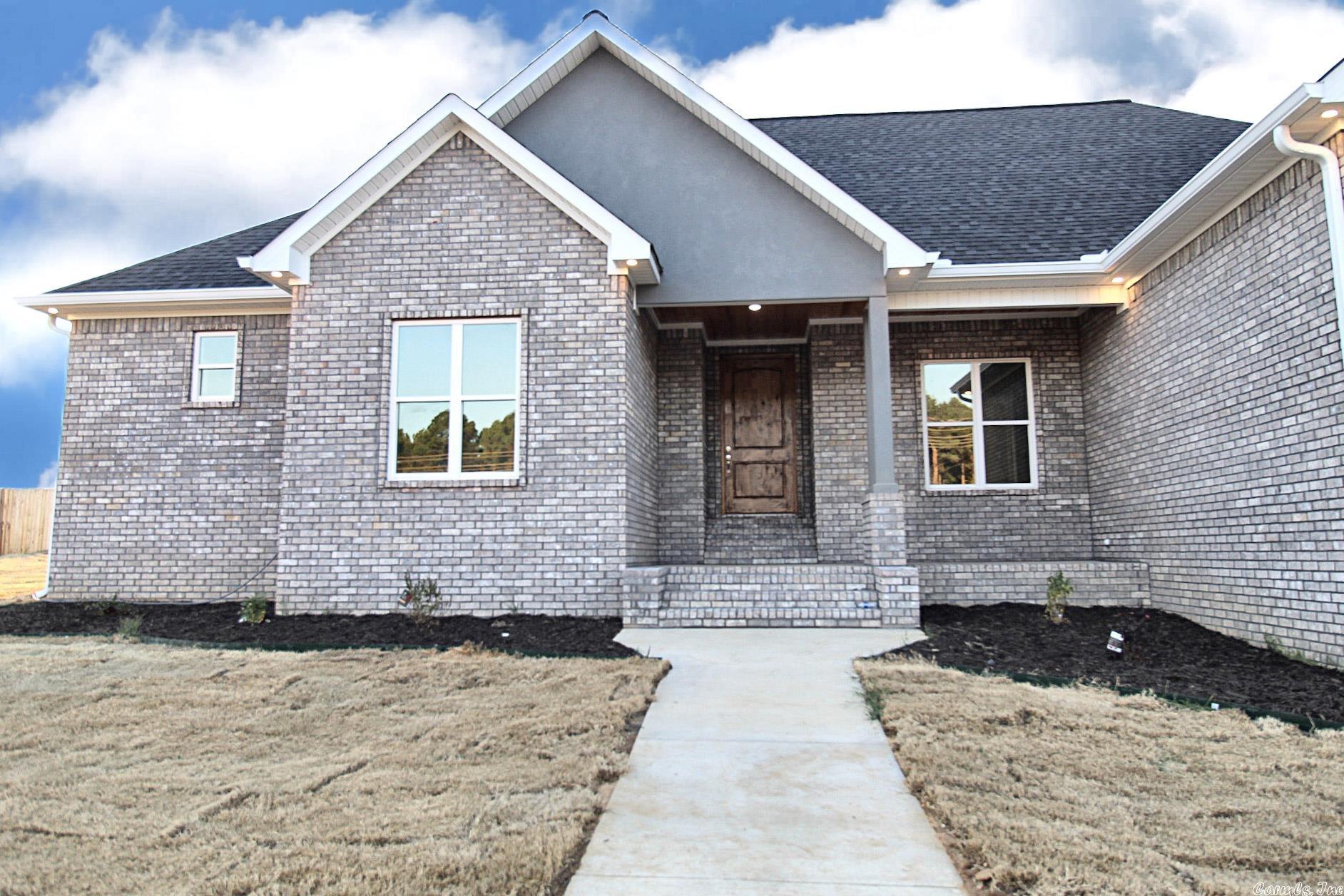 OAK TREE SOUTH - Residential