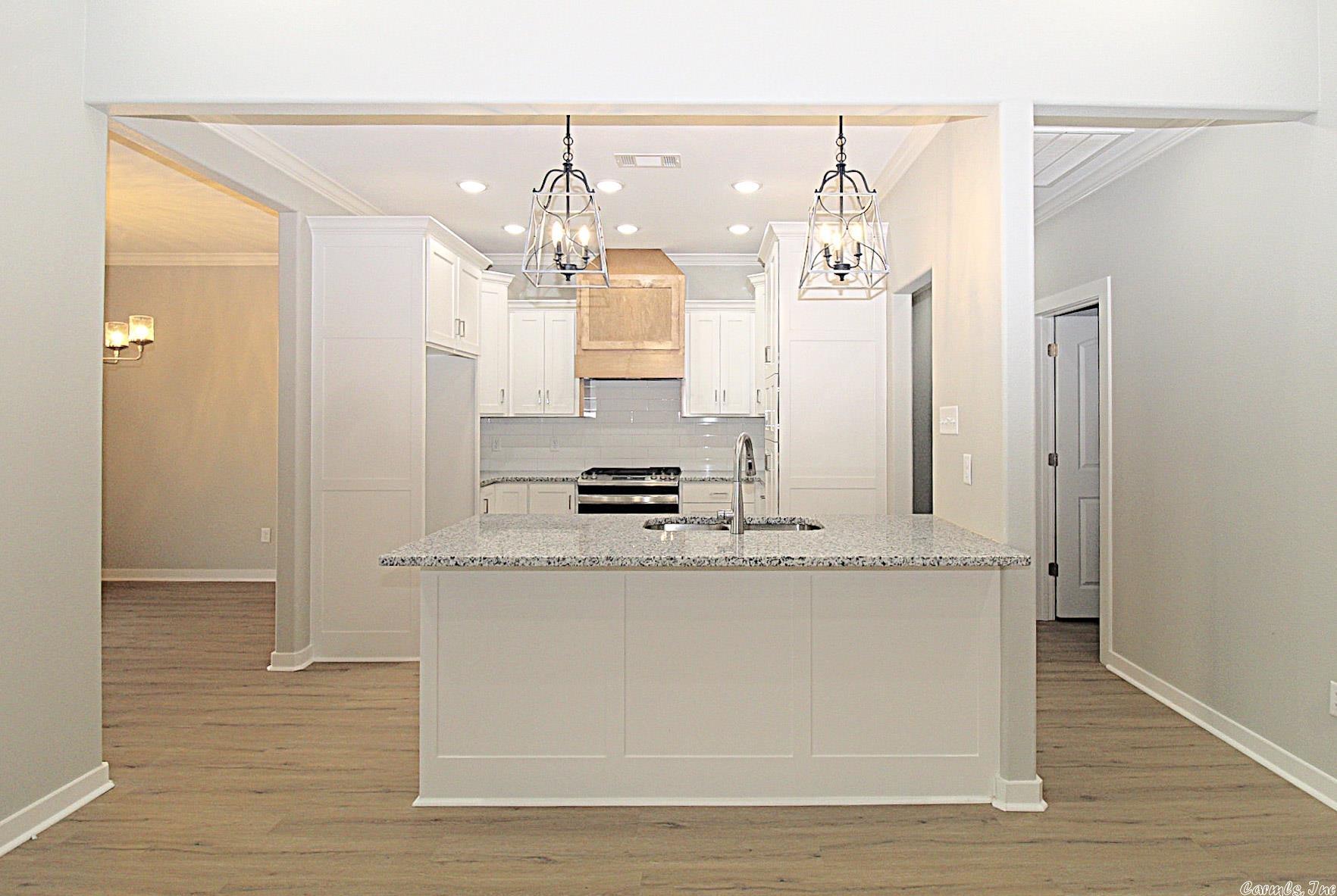 OAK TREE SOUTH - Residential