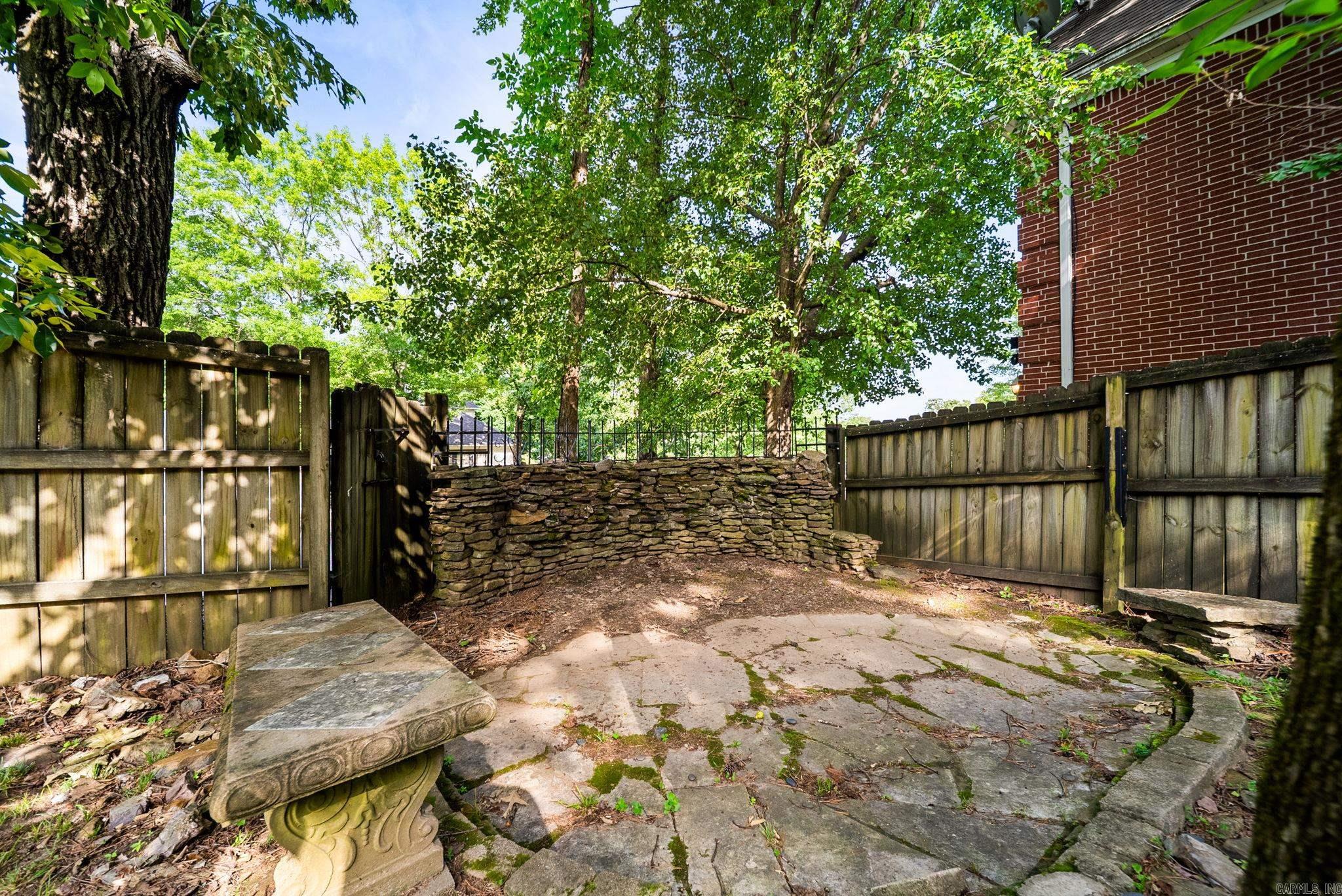 ST CHARLES ADDN - Residential
