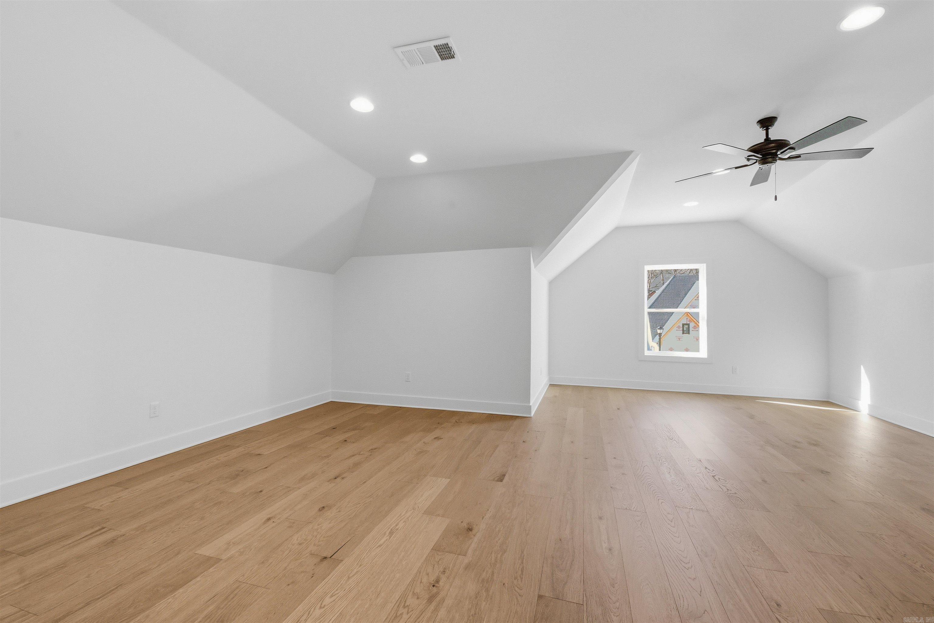 CHENAL VALLEY ABINGTON COURT - Residential